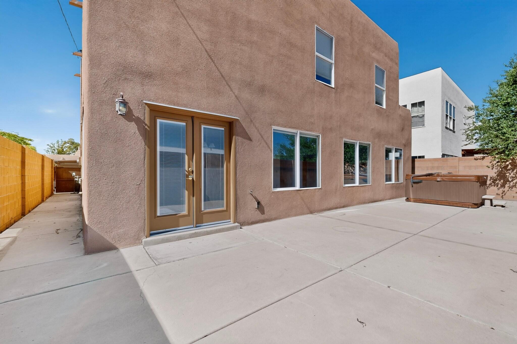 Photo 8 — 2104 San Venito Road NW