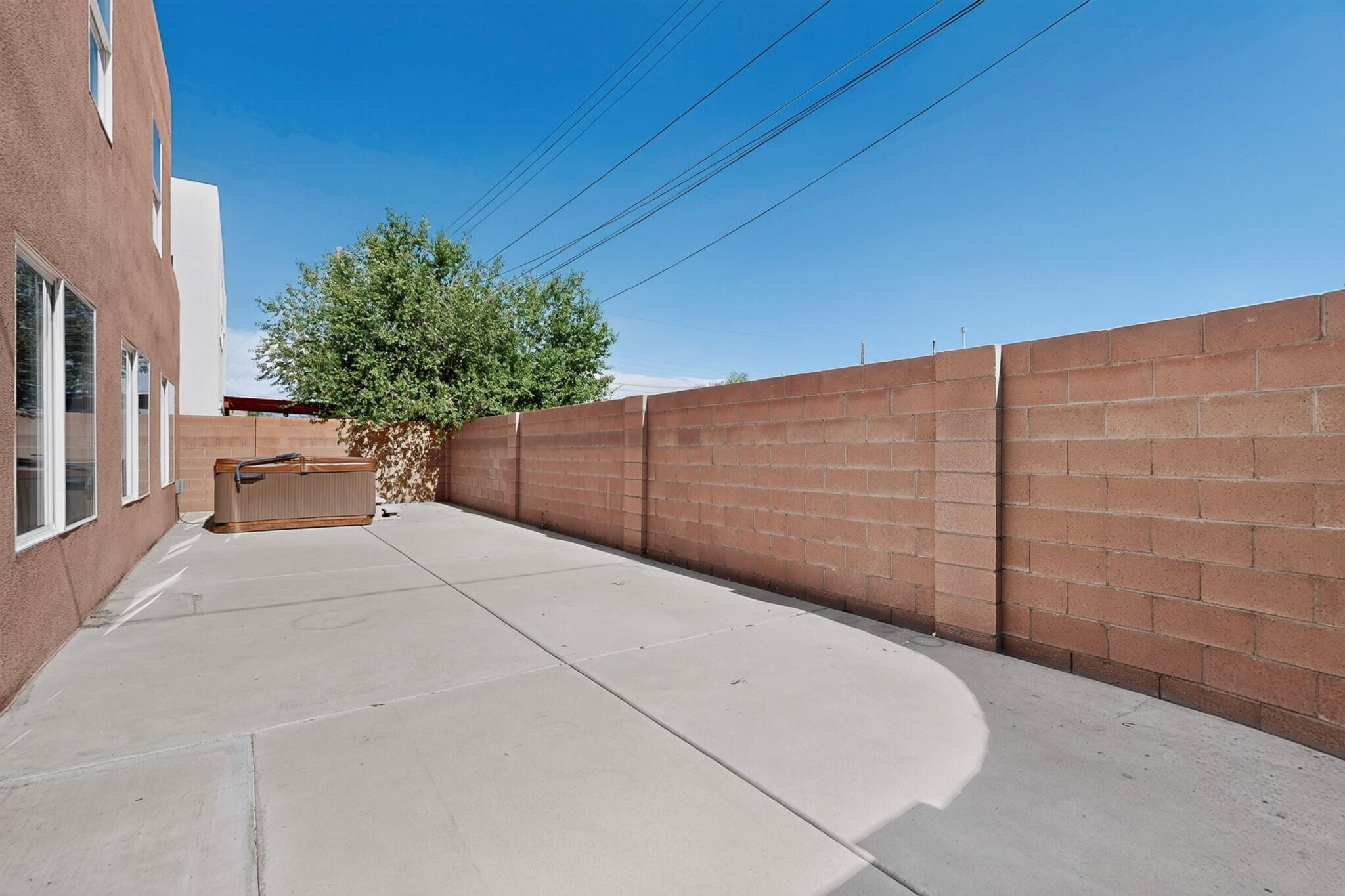 Photo 5 — 2104 San Venito Road NW