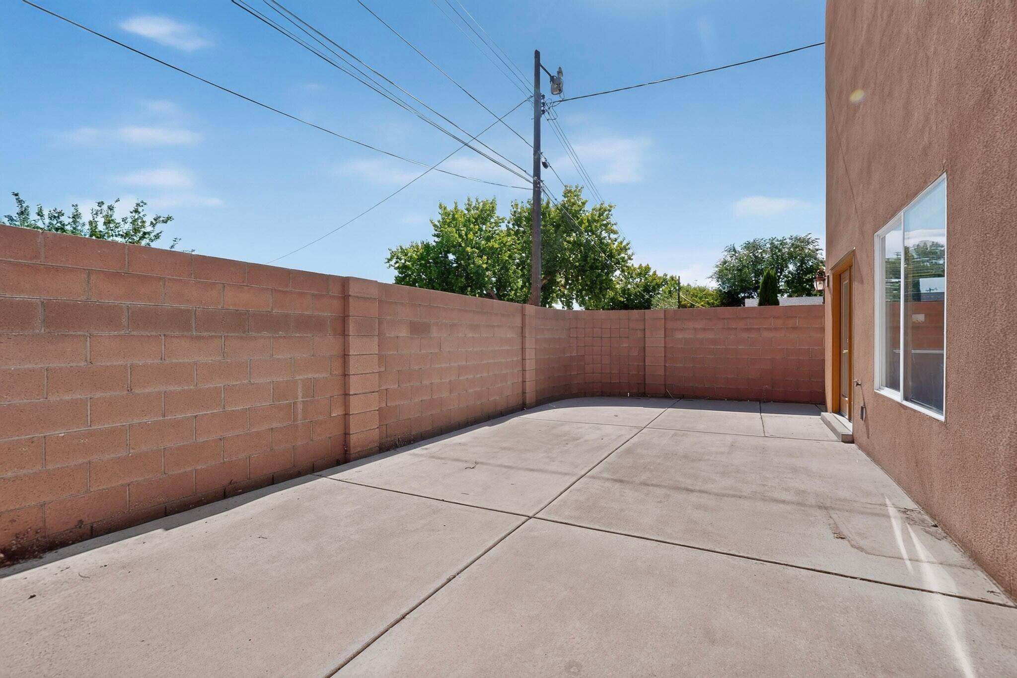 Photo 4 — 2104 San Venito Road NW