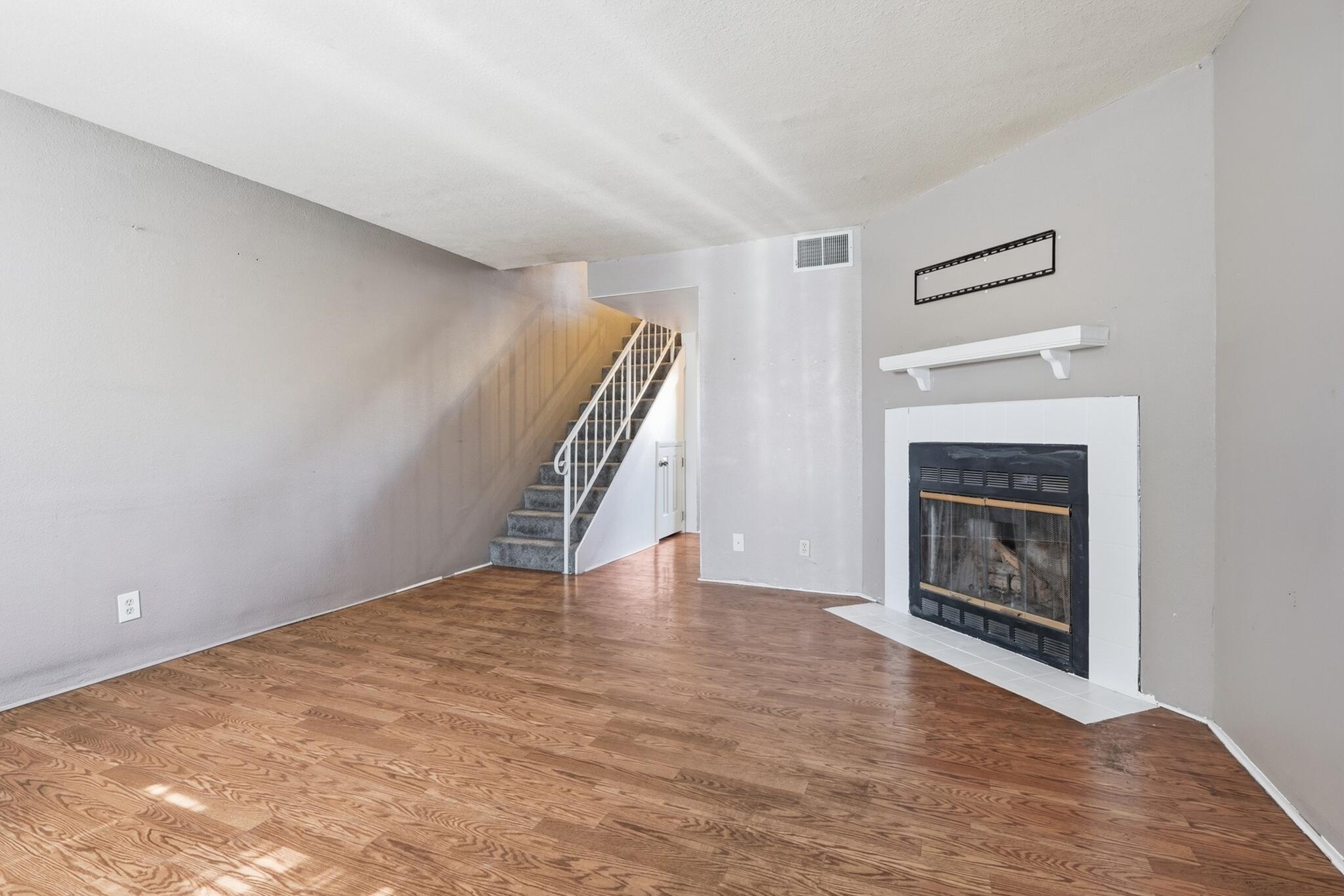 Photo 20 — 3301 Monroe Street NE UNIT G73