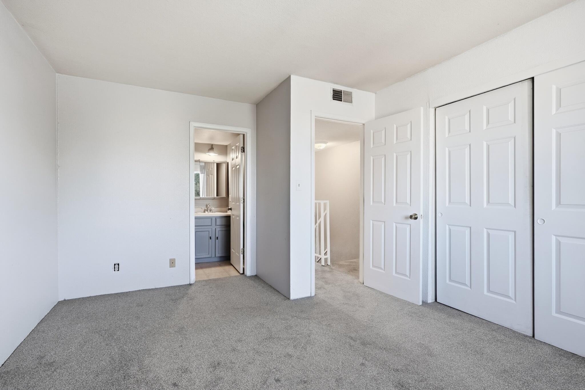 Photo 9 — 3301 Monroe Street NE UNIT G73