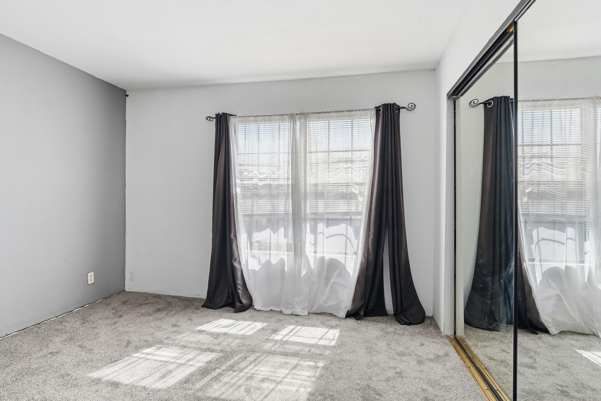 Photo 5 — 3301 Monroe Street NE UNIT G73