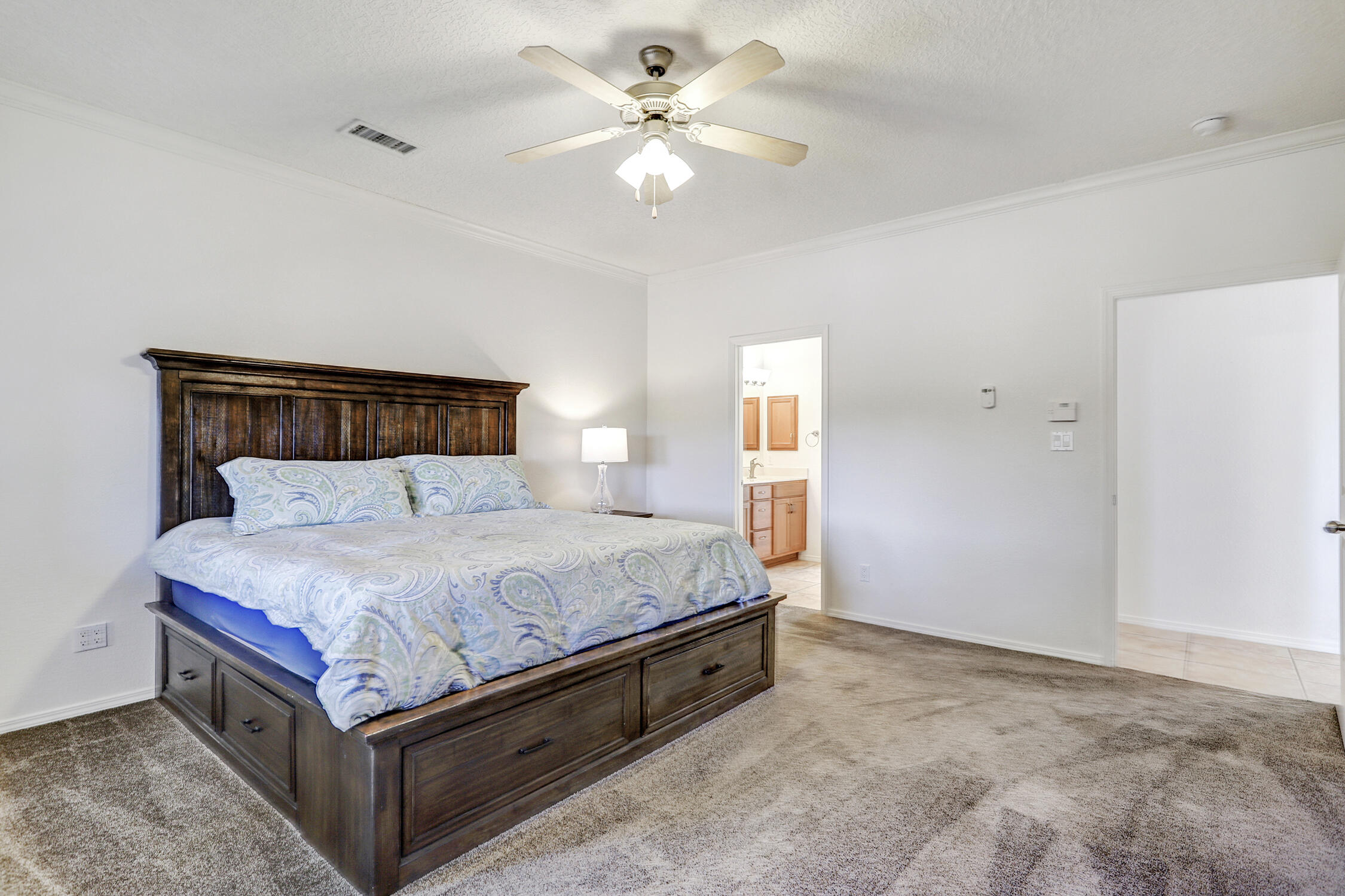 Photo 17 — 5536 Costa Garraf Road NW