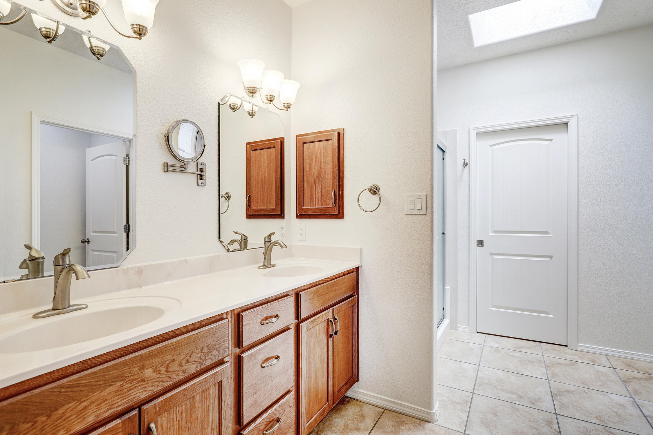 Photo 16 — 5536 Costa Garraf Road NW