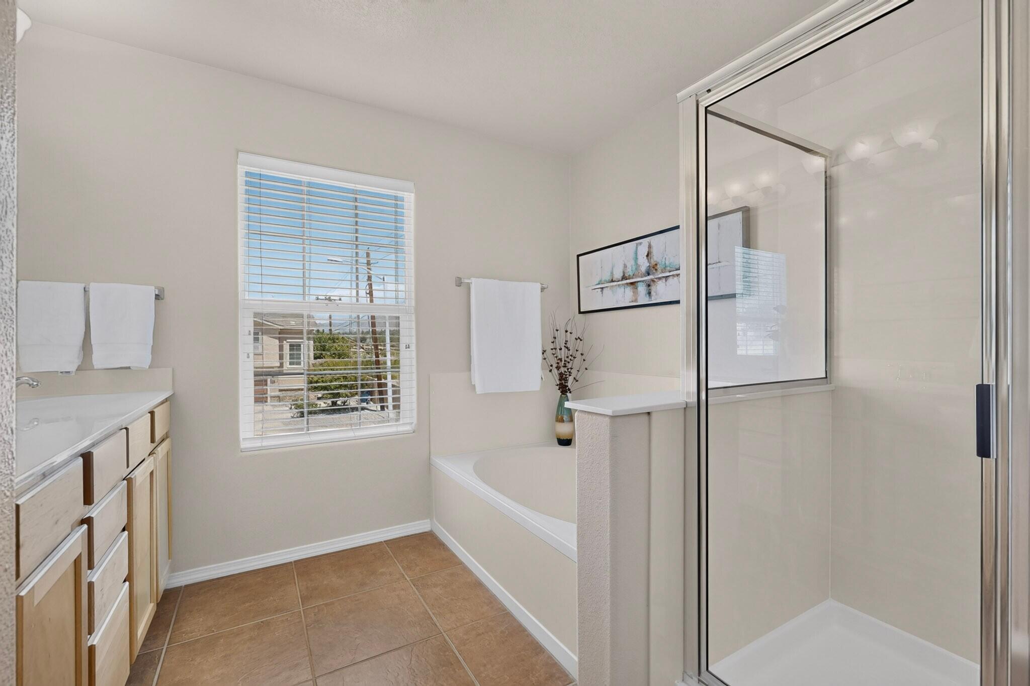 Photo 18 — 12536 Woodland Avenue NE