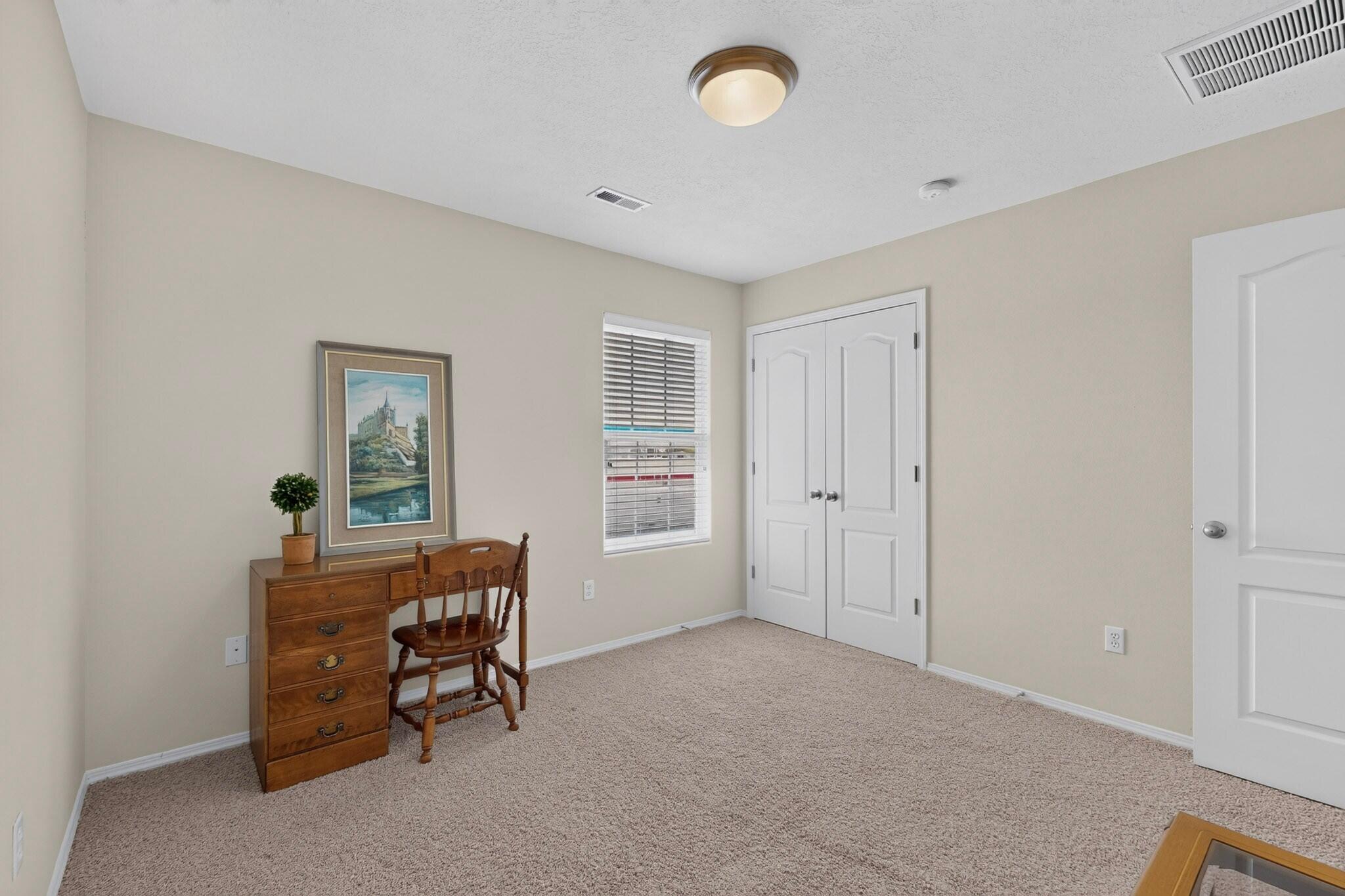 Photo 11 — 12536 Woodland Avenue NE