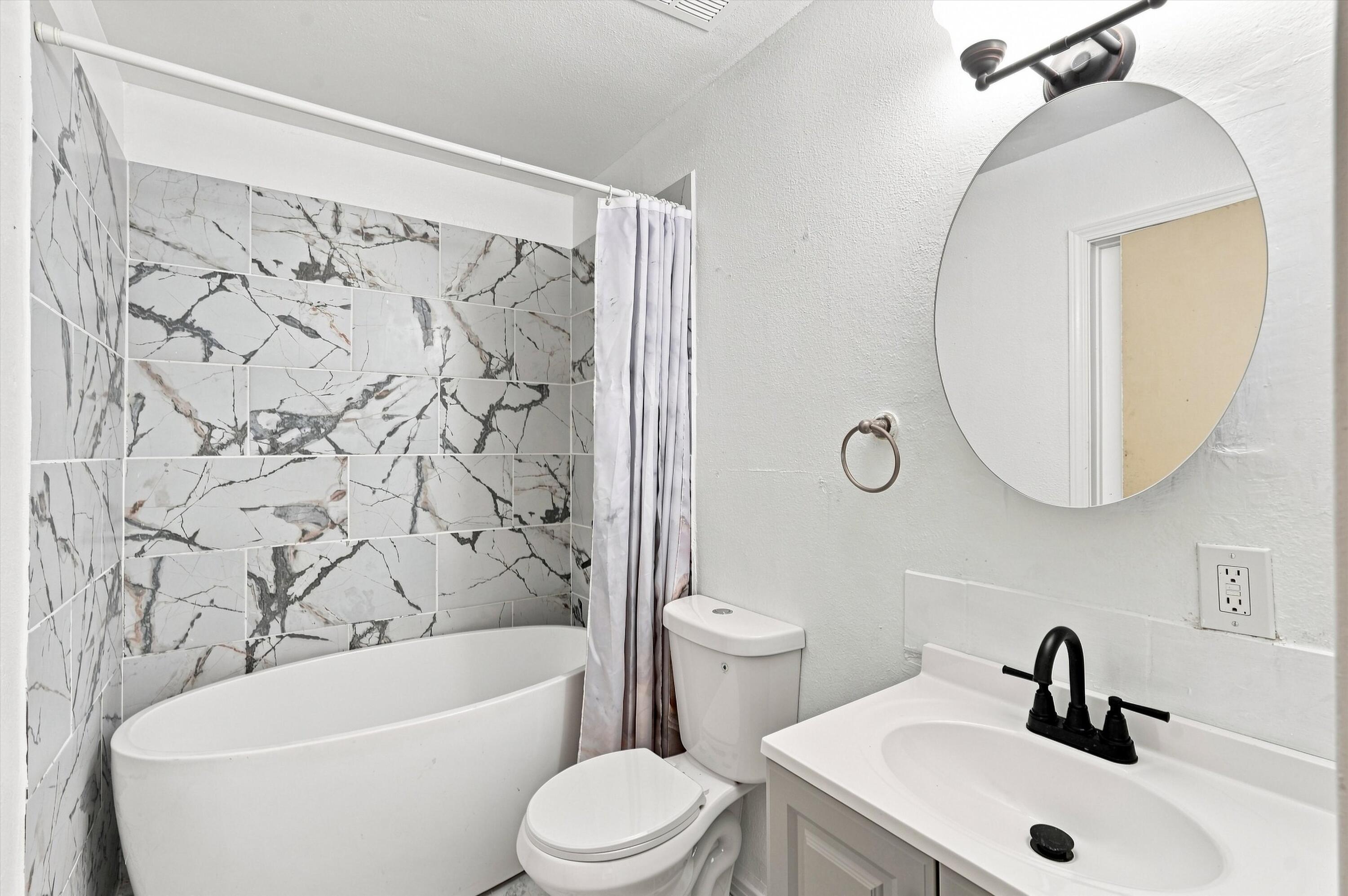 Photo 18 — 3413 Abbey Court NW