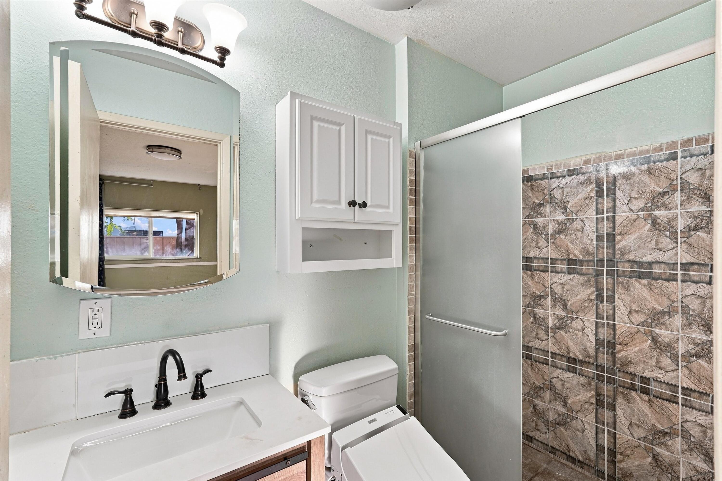 Photo 15 — 3413 Abbey Court NW