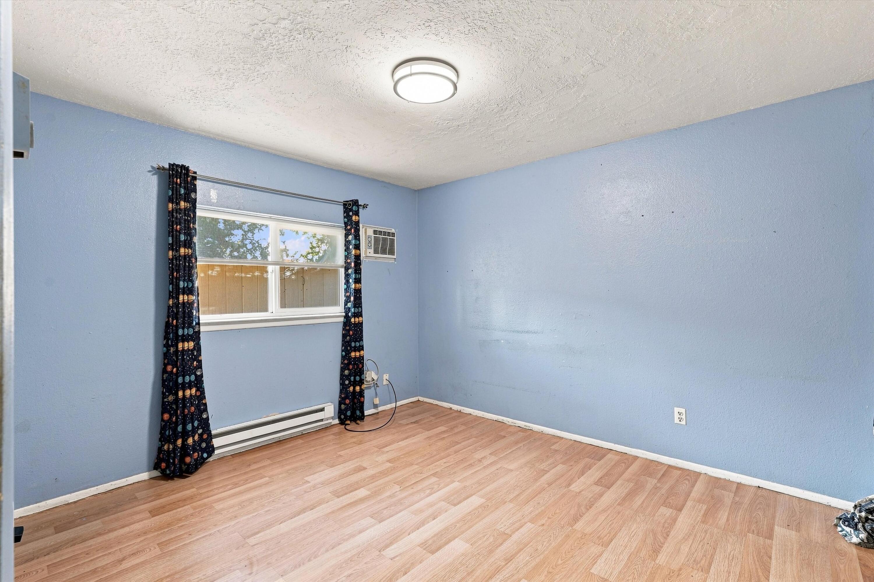 Photo 13 — 3413 Abbey Court NW