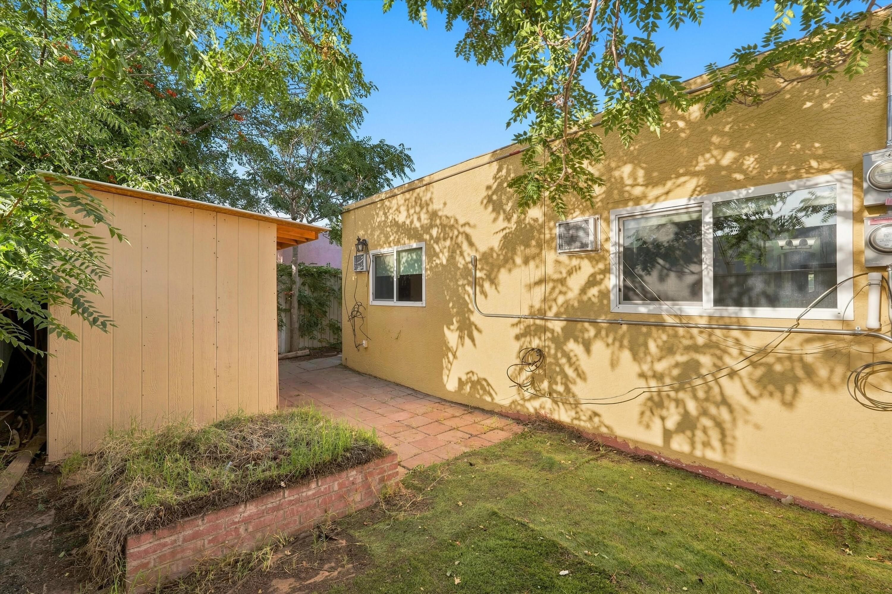 Photo 9 — 3413 Abbey Court NW