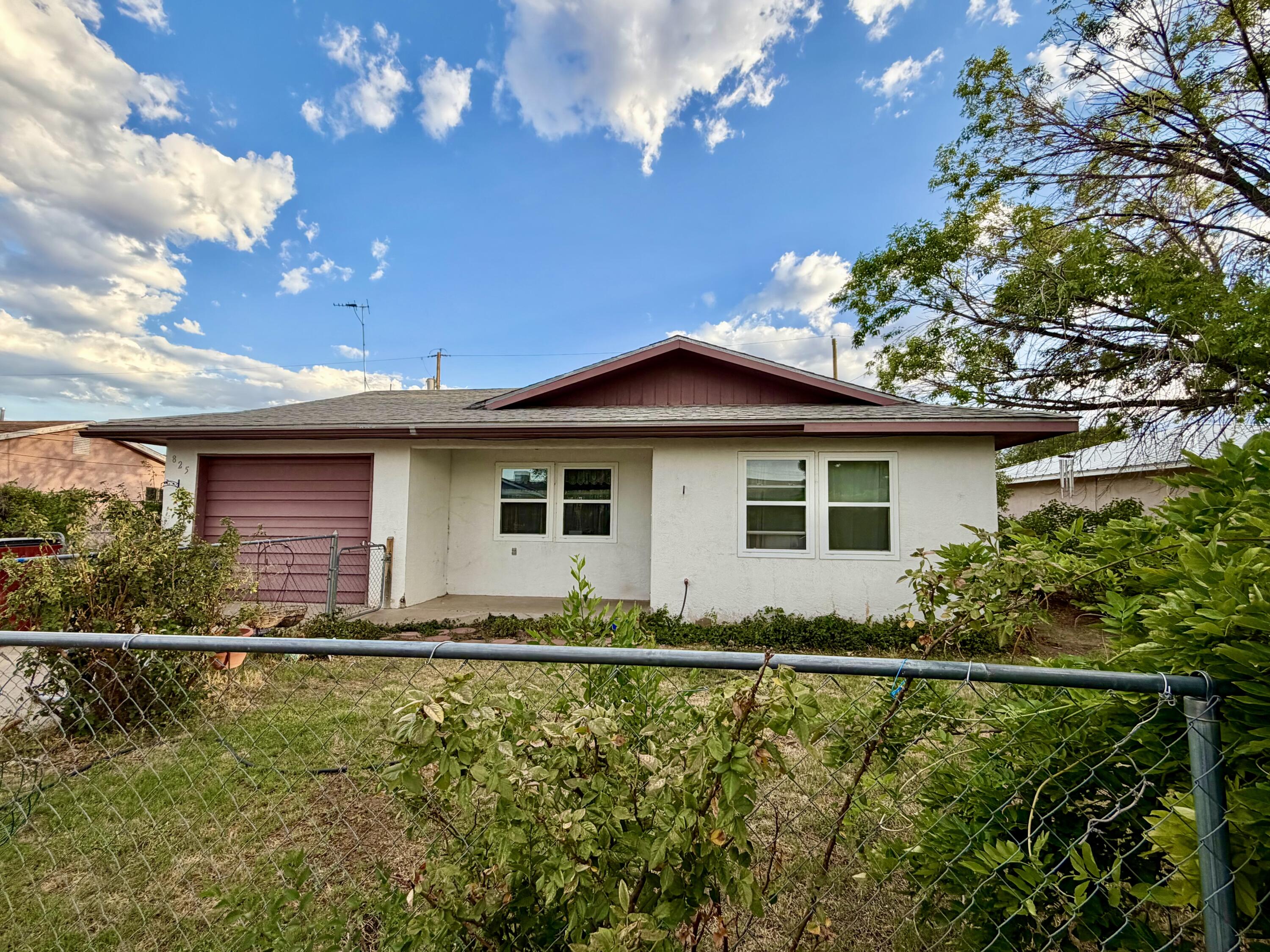 825 La Luz Drive SW, Belen, NM 87002