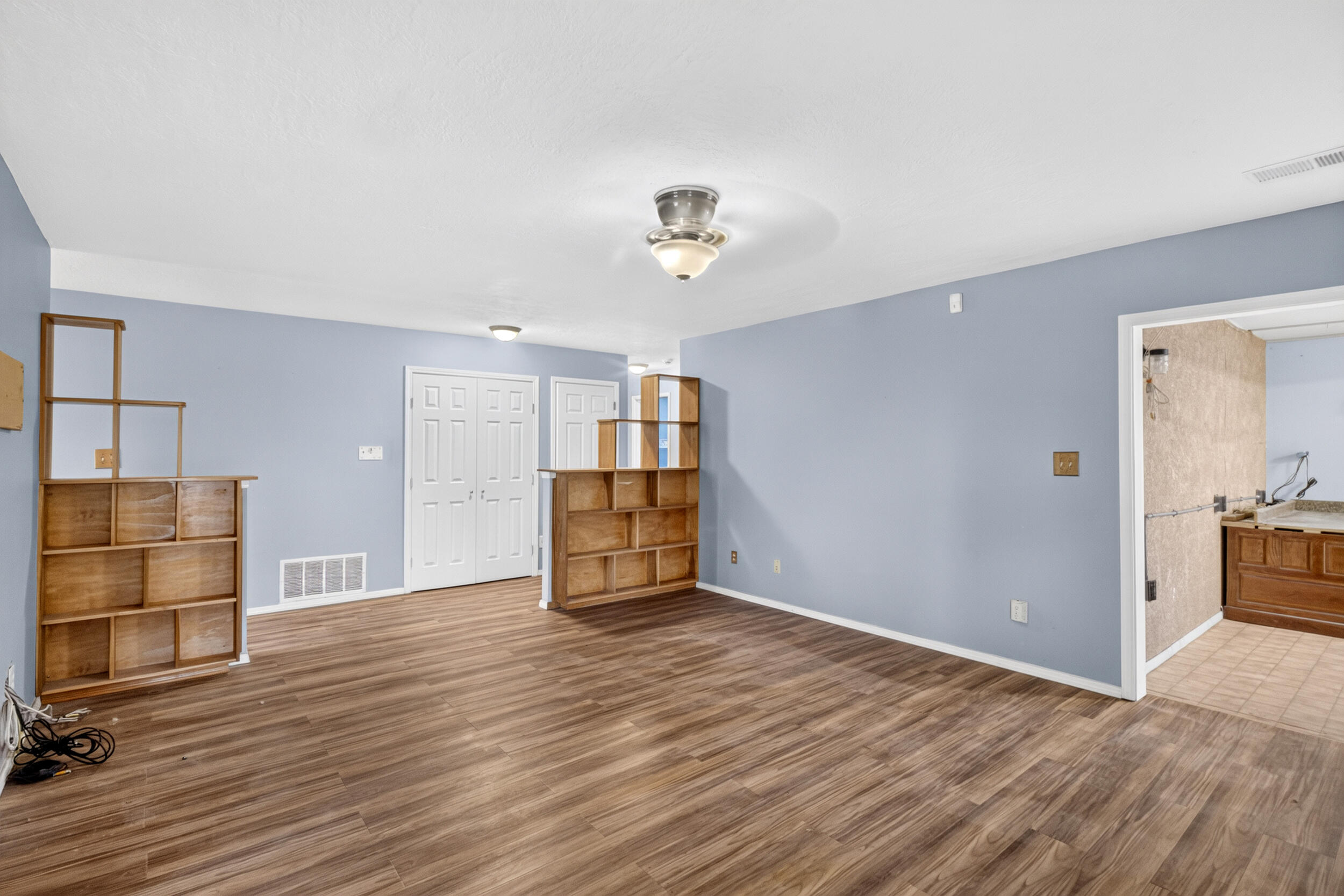 Photo 20 — 612 Hood Road SE