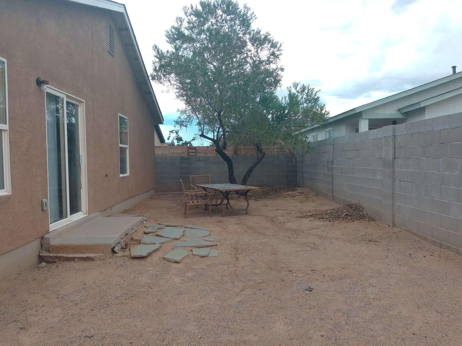 Photo 5 — 10136 High Range Road SW