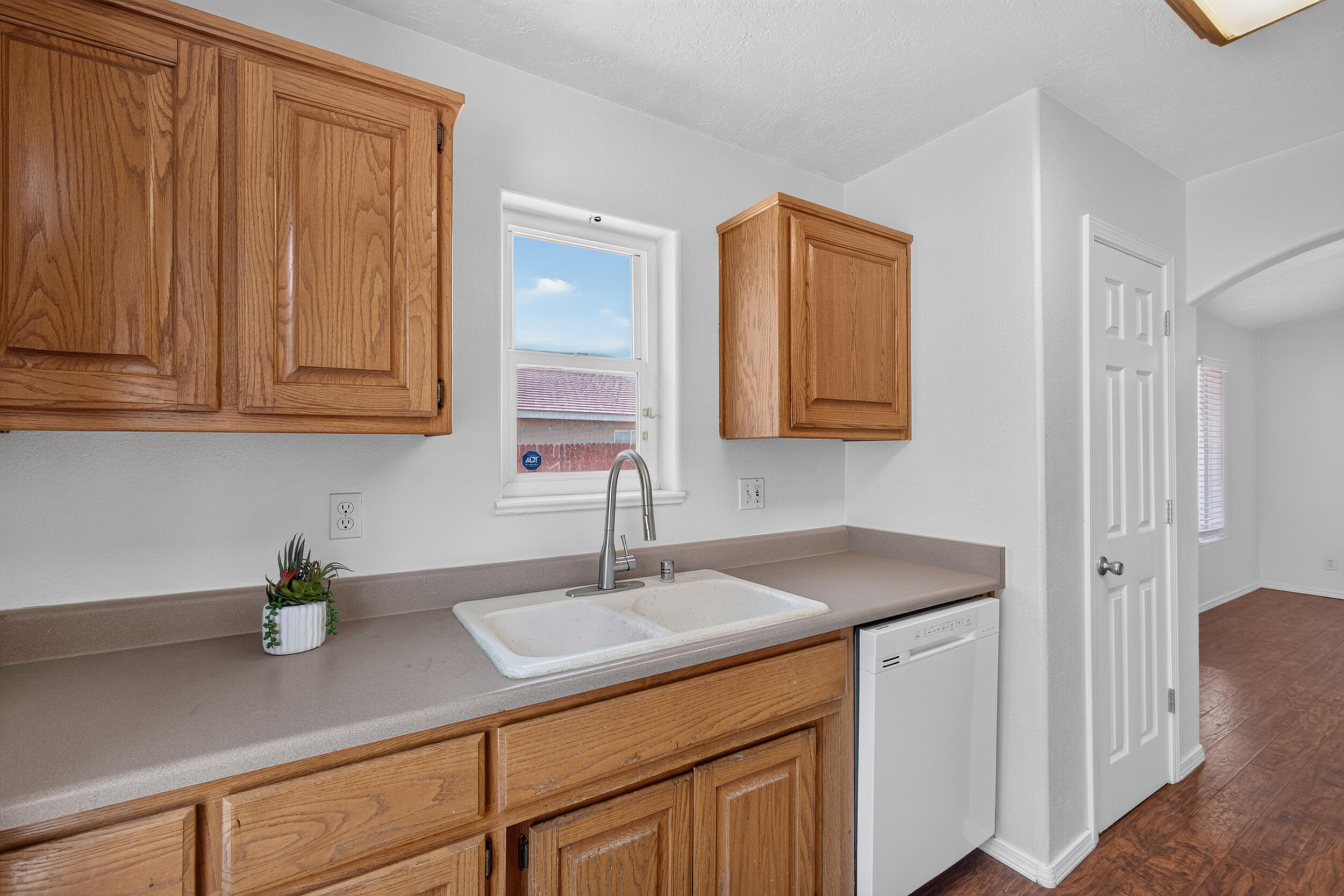 Photo 10 — 817 Frederico Boulevard