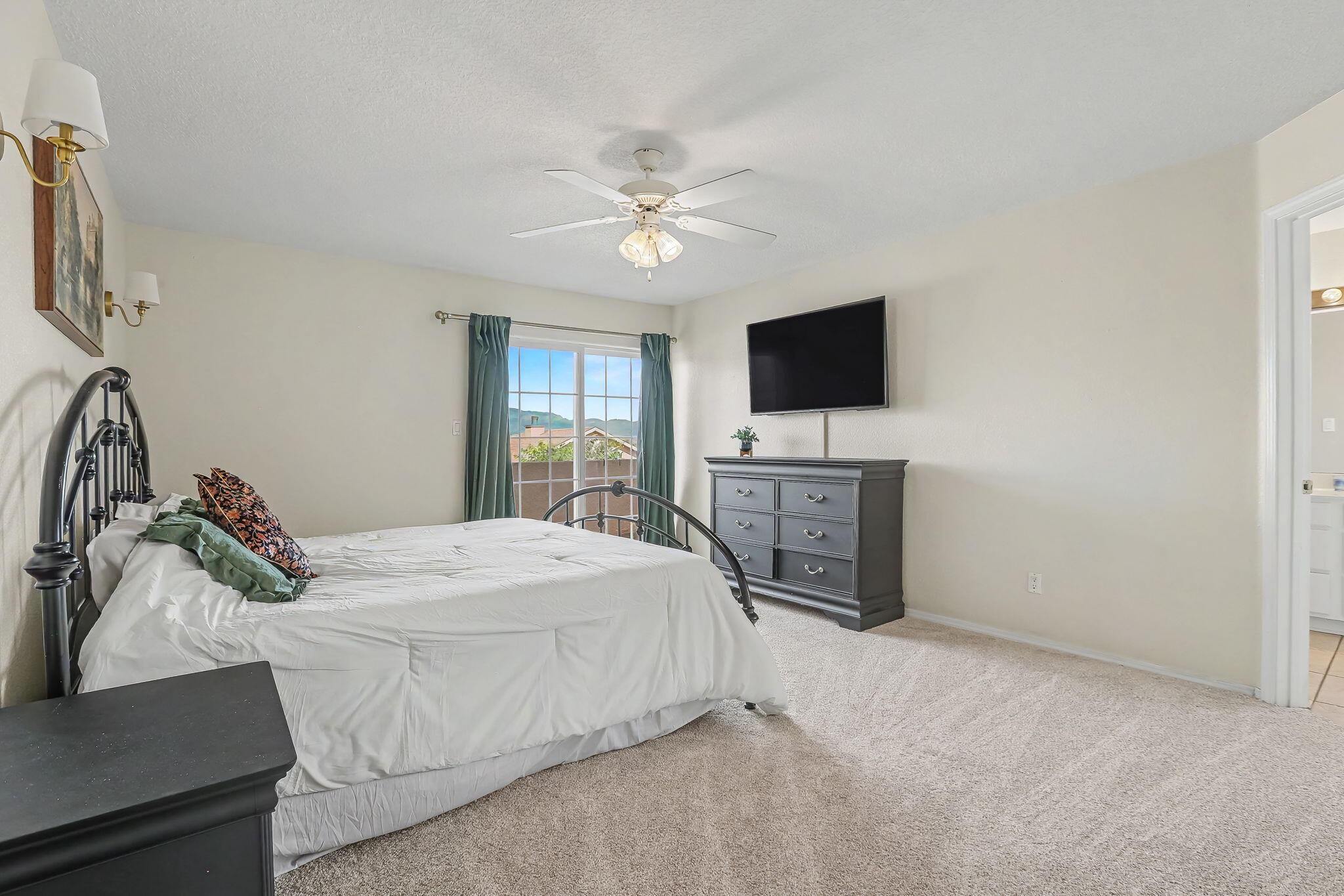 Photo 3 — 10232 Ventana Hills Road NW