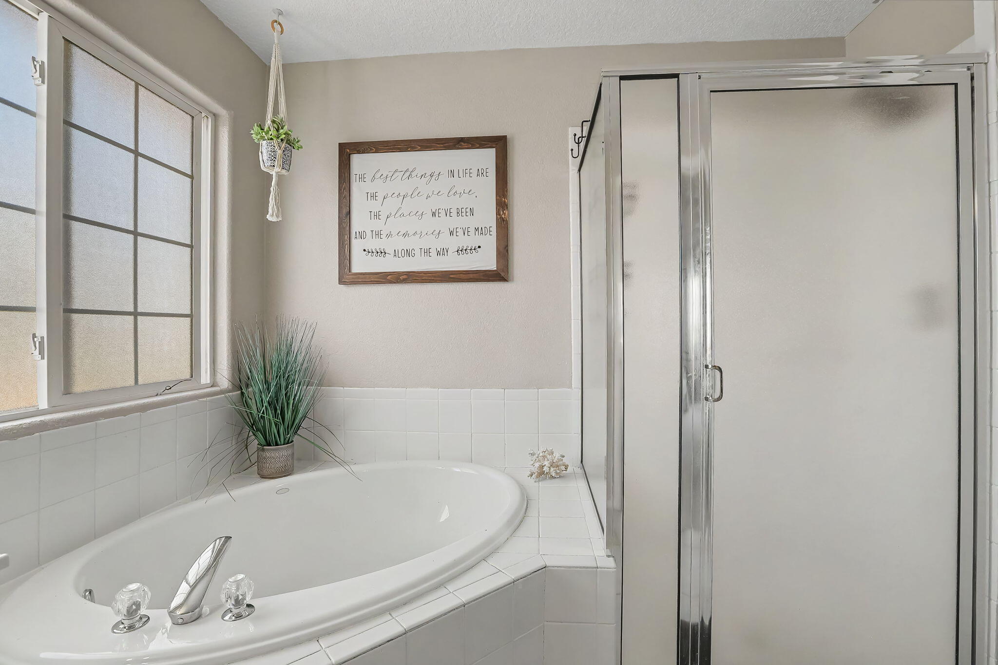 Photo 7 — 10232 Ventana Hills Road NW