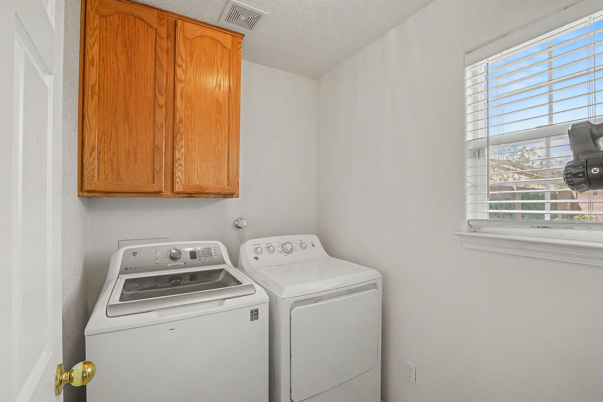Photo 15 — 10232 Ventana Hills Road NW