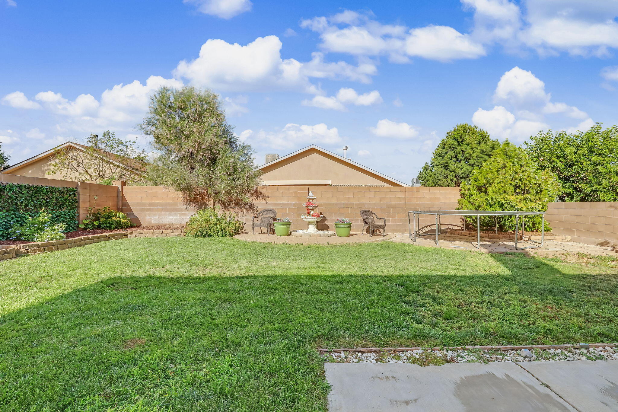 Photo 17 — 10232 Ventana Hills Road NW
