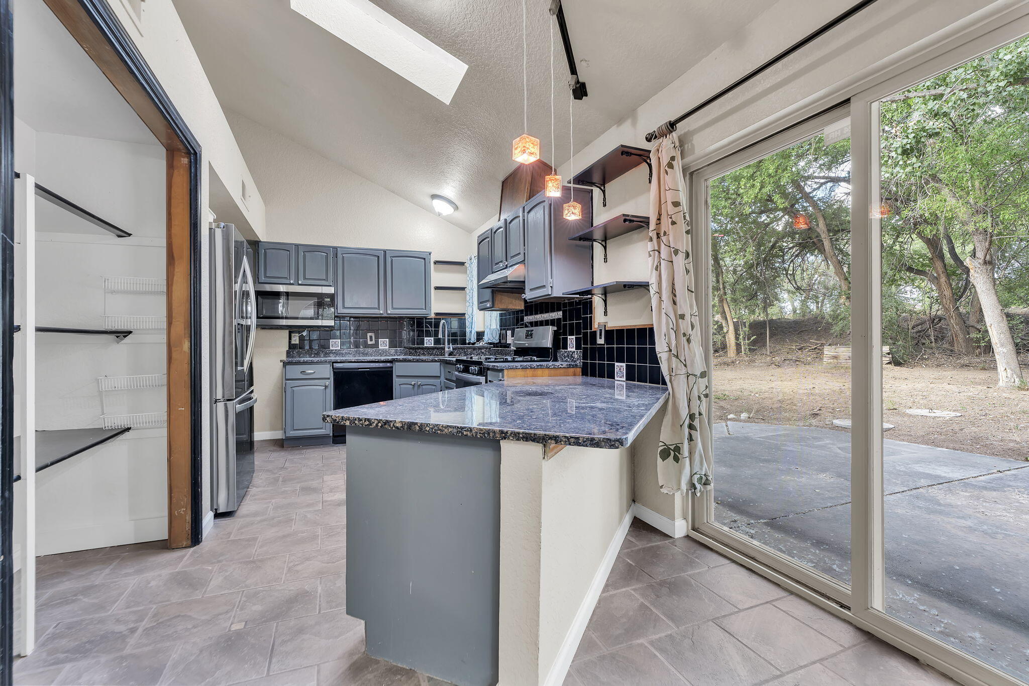 Photo 15 — 96 D Molina Road