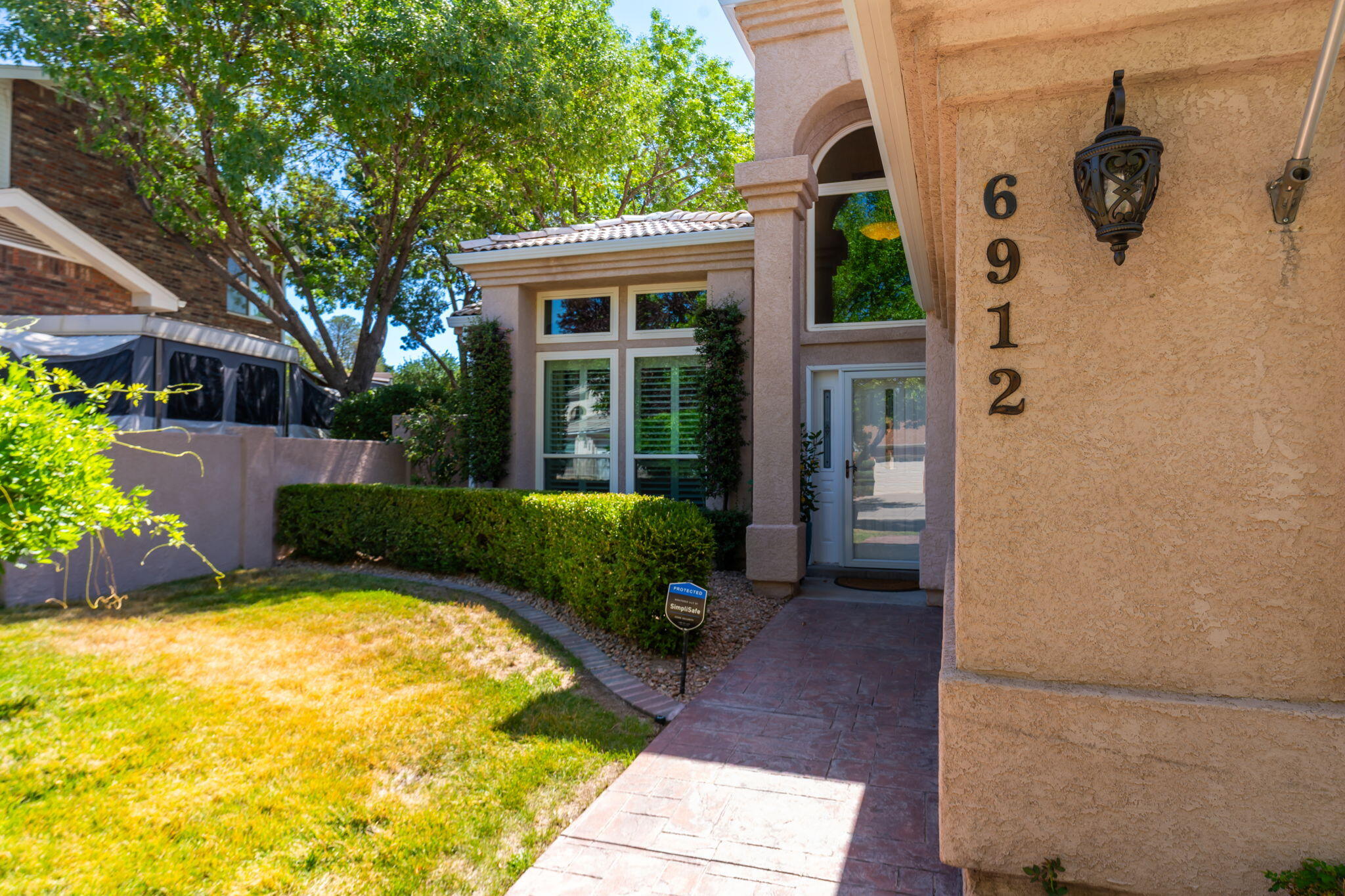 Photo 8 — 6912 Red Sky Road NE