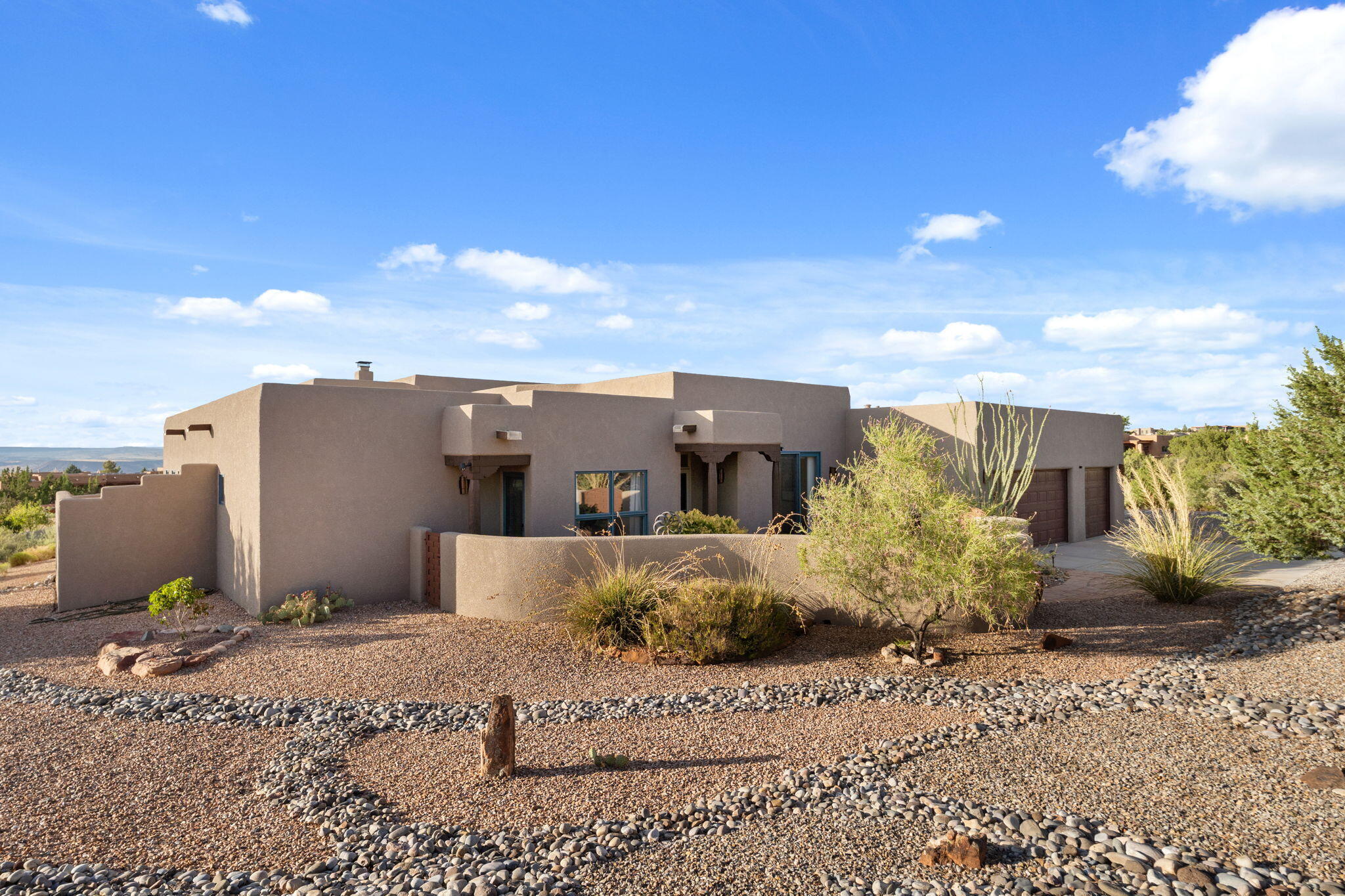 15 Trails Road, Placitas, NM 87043
