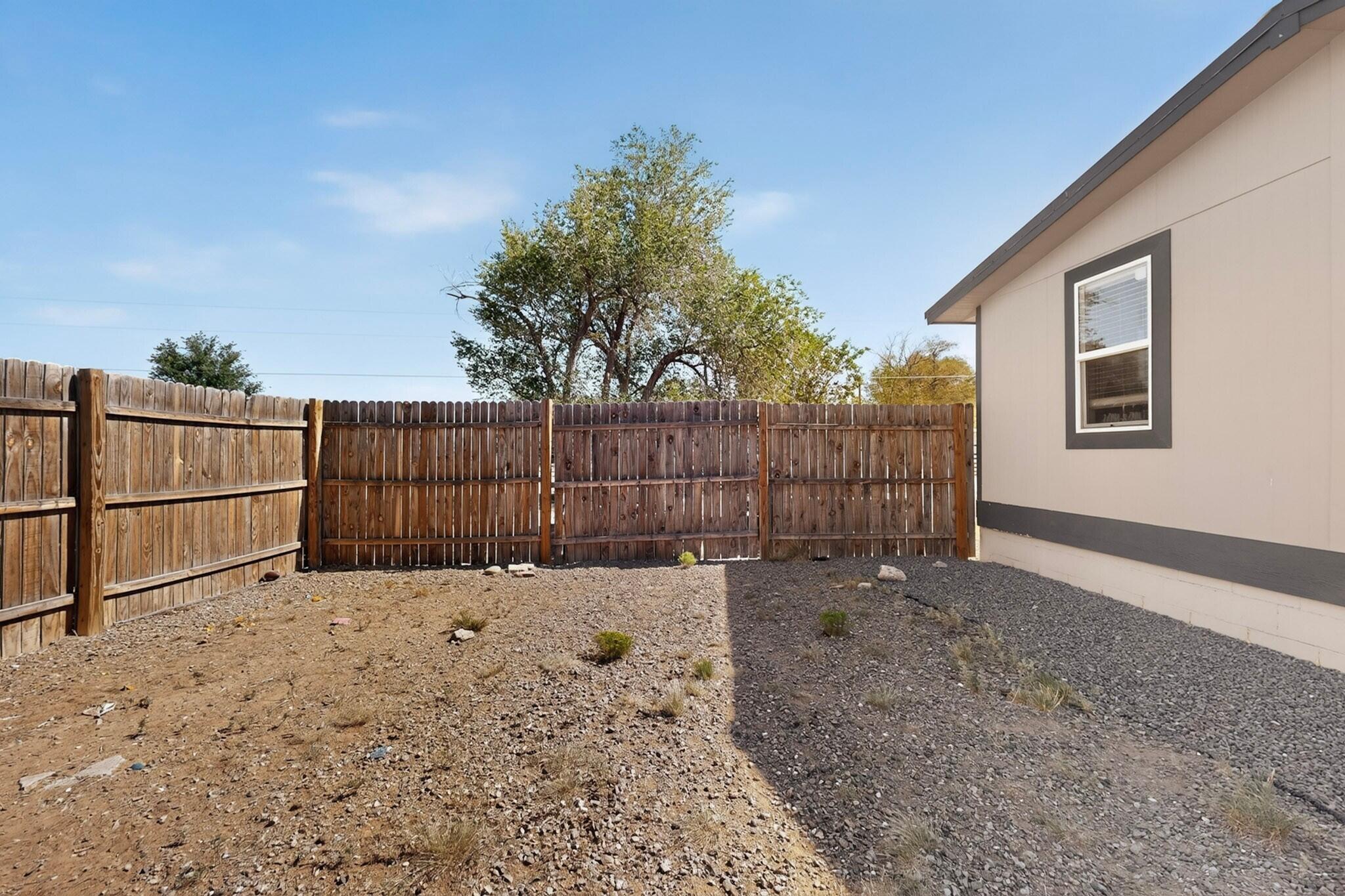 Photo 8 — 31 Sandia Street