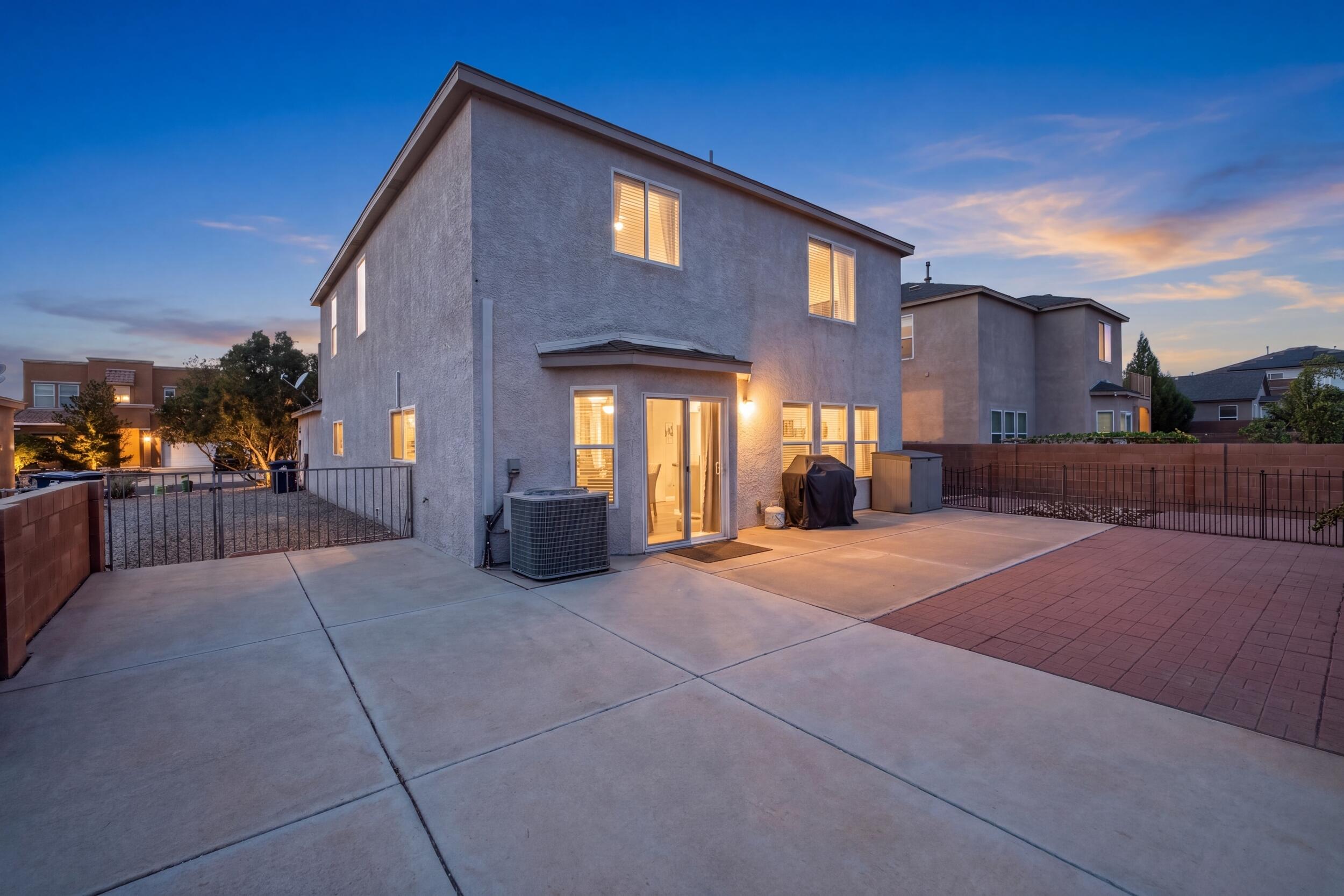 Photo 14 — 2912 McKinnon Way SW