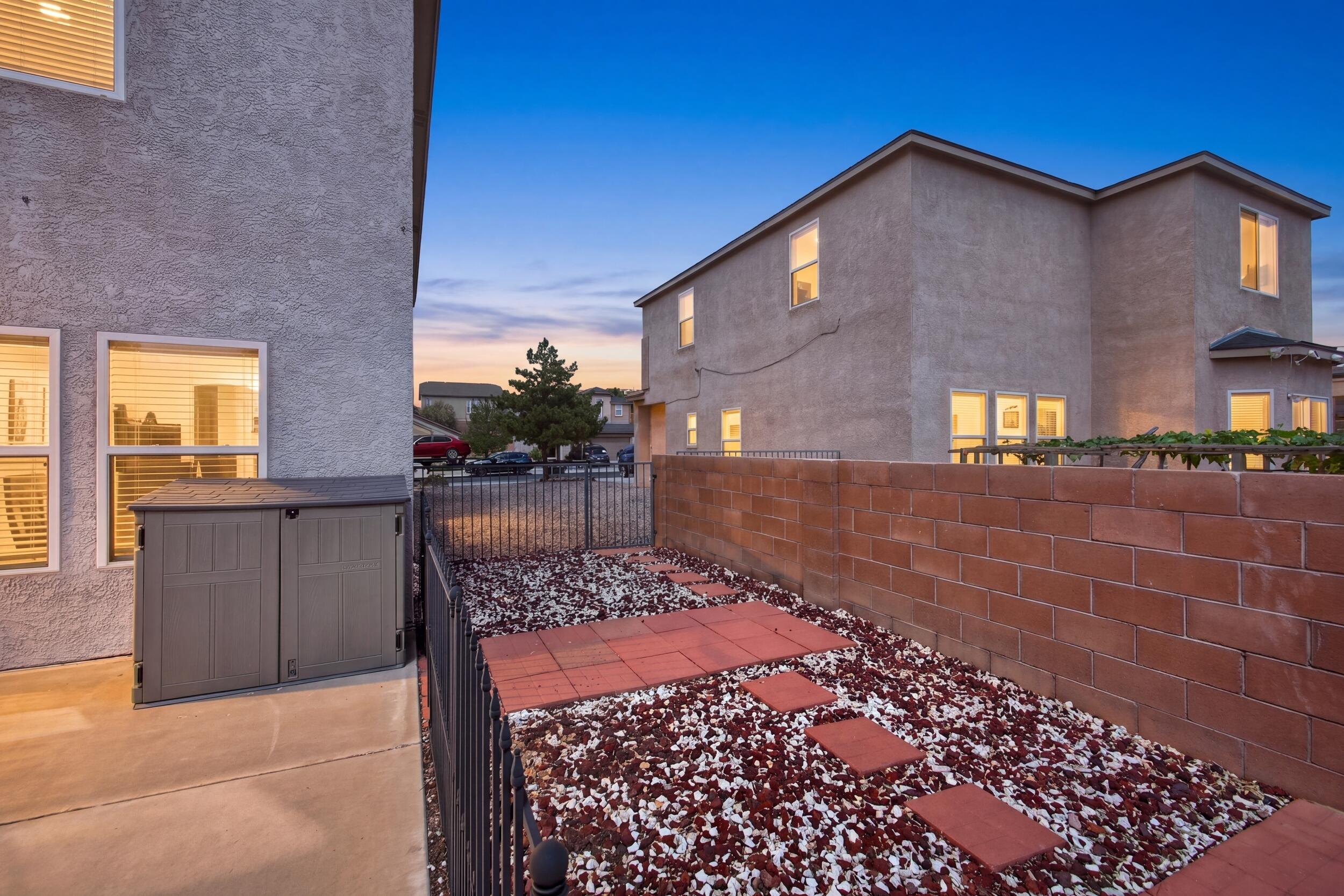 Photo 12 — 2912 McKinnon Way SW