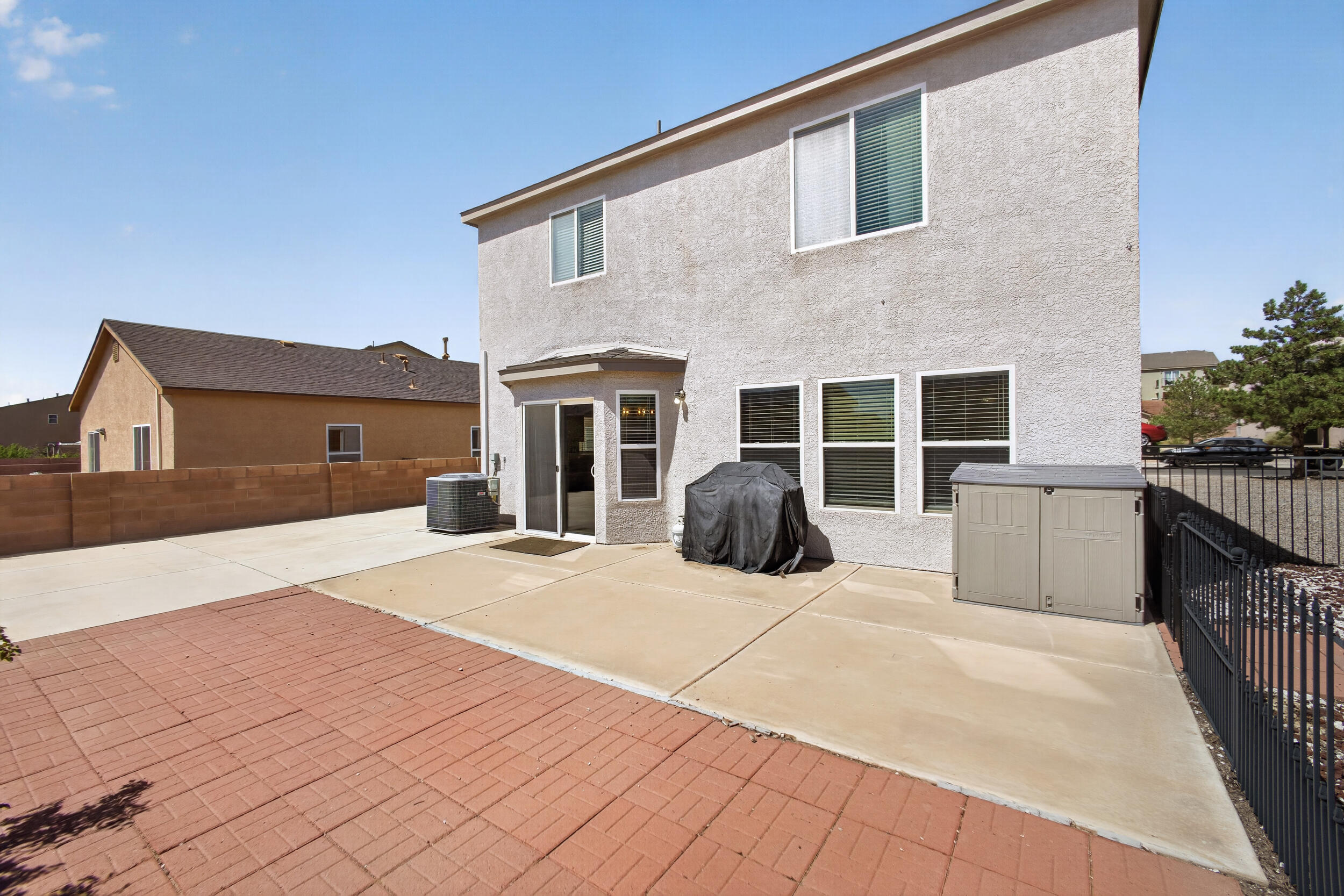 Photo 11 — 2912 McKinnon Way SW
