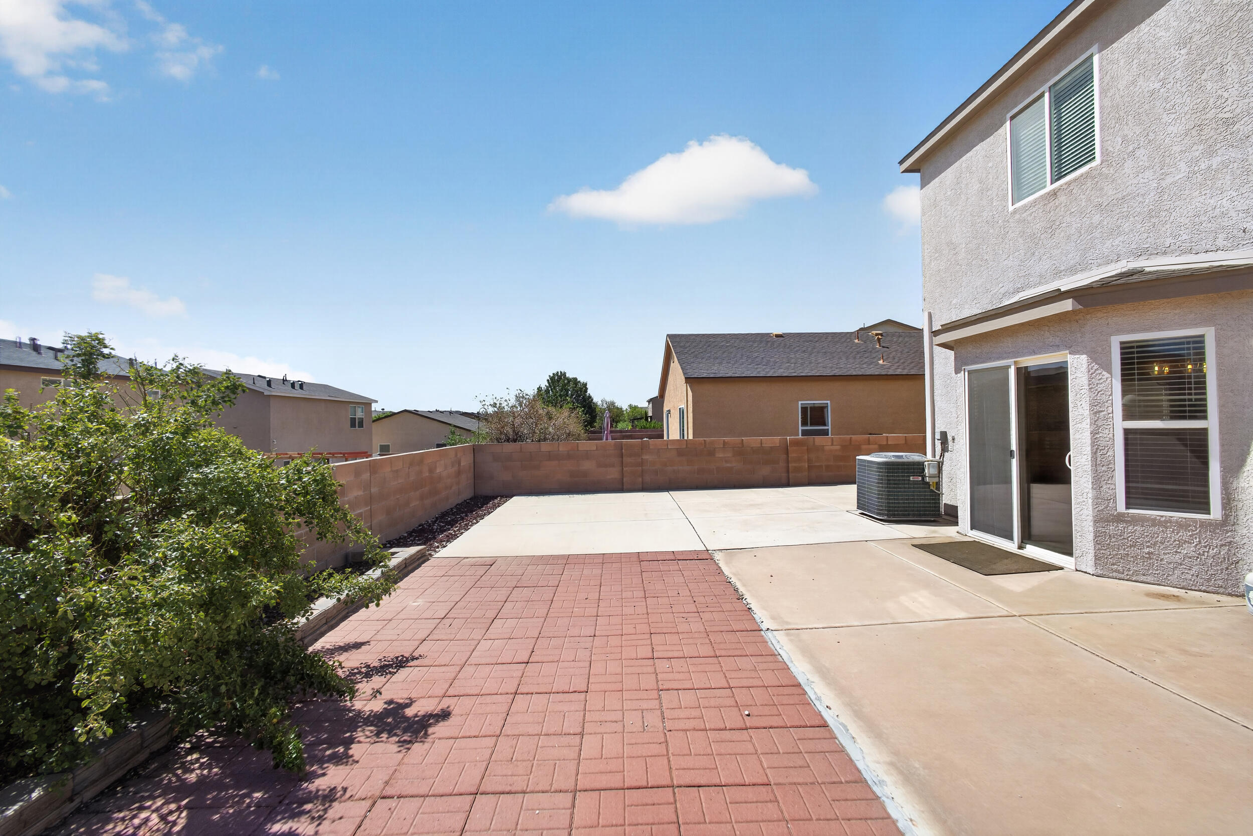 Photo 10 — 2912 McKinnon Way SW