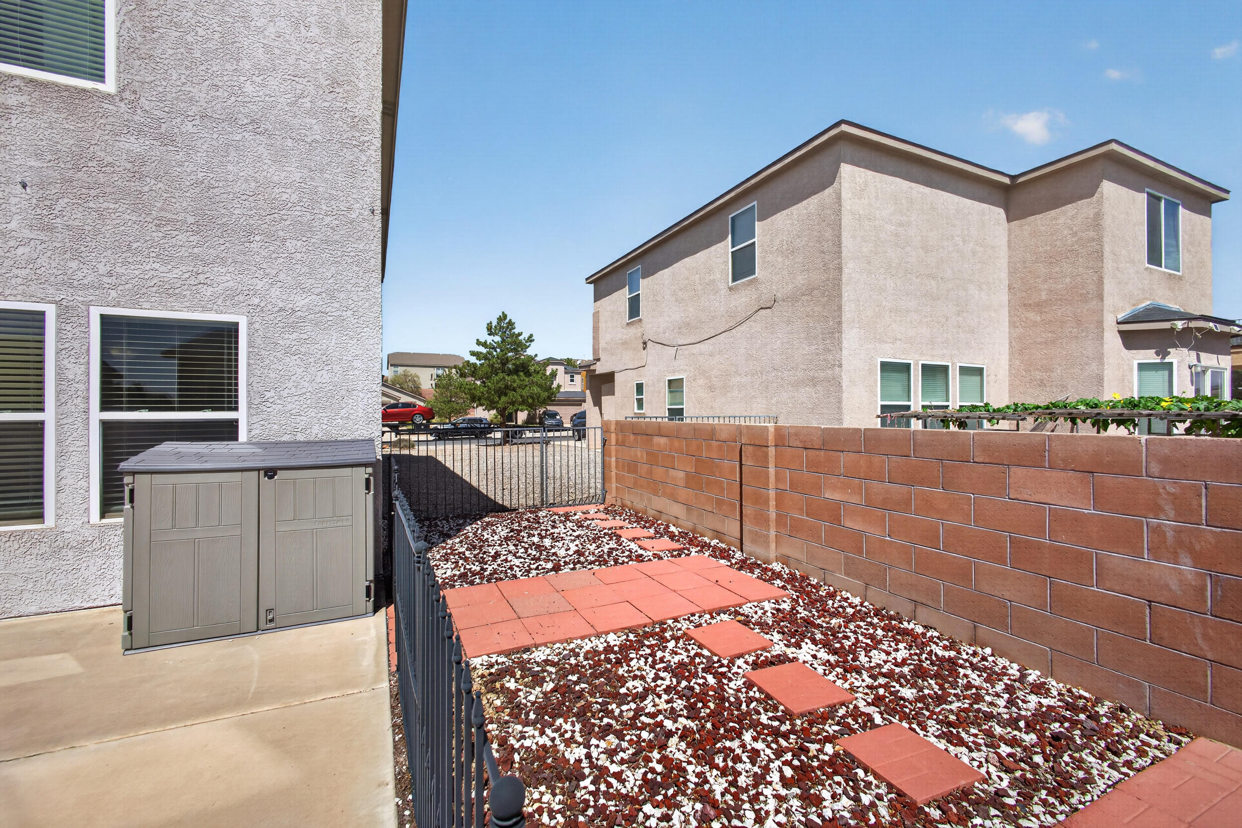 Photo 7 — 2912 McKinnon Way SW