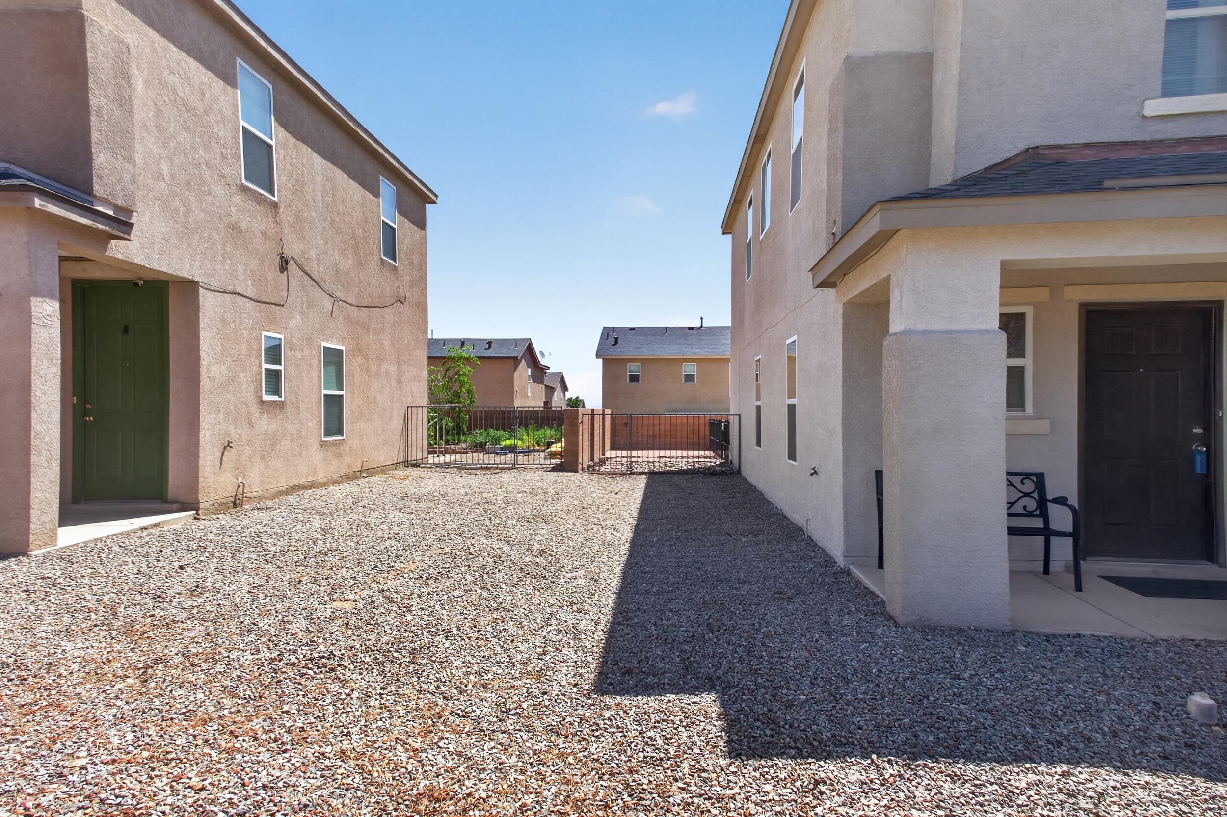 Photo 6 — 2912 McKinnon Way SW