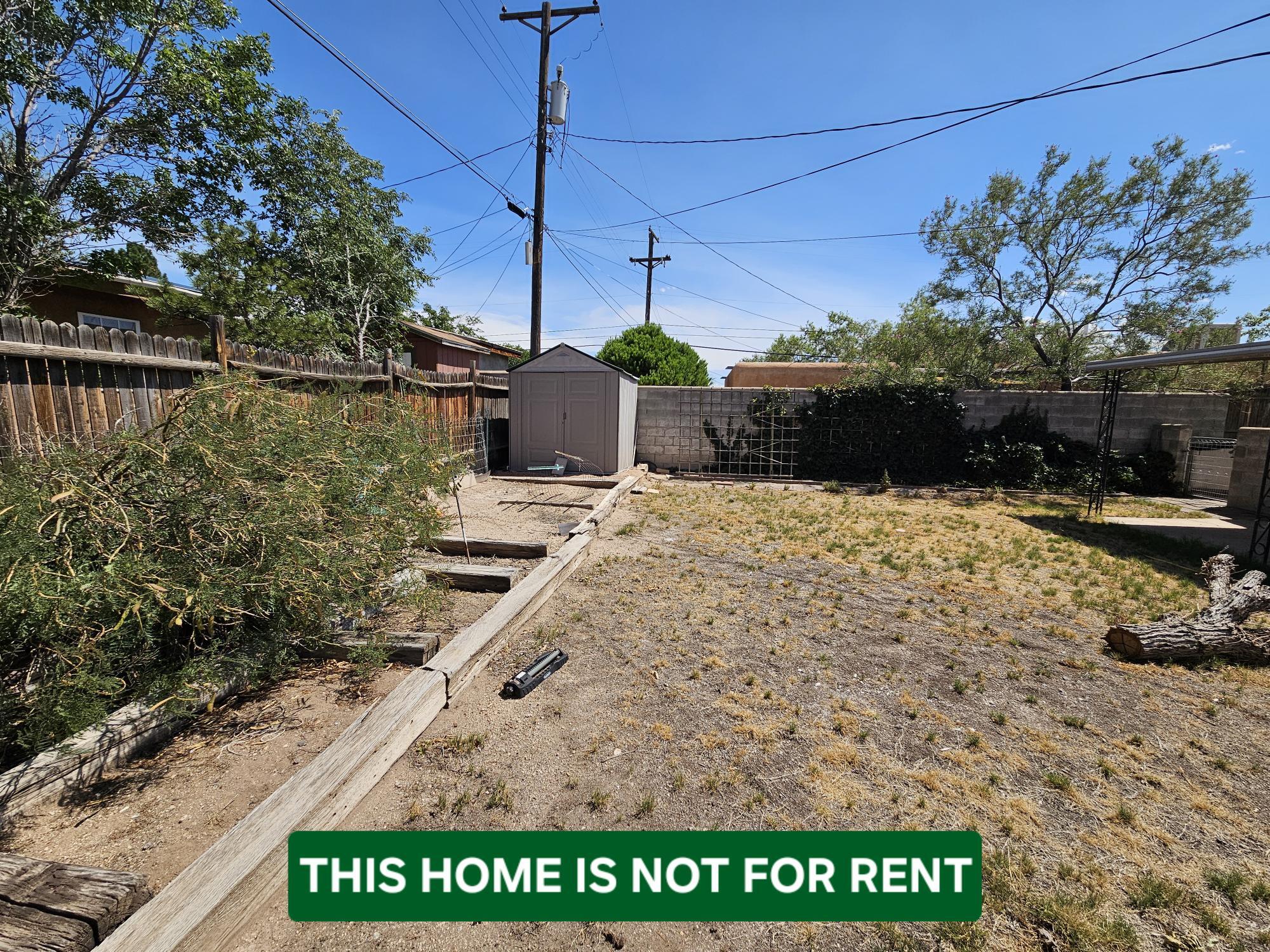 Photo 5 — 904 La Veta Drive NE