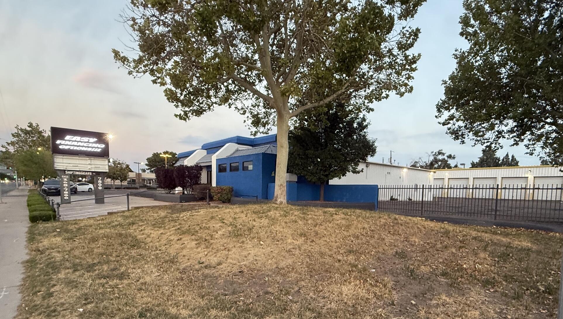 Photo 8 — 7800 Lomas Boulevard NE