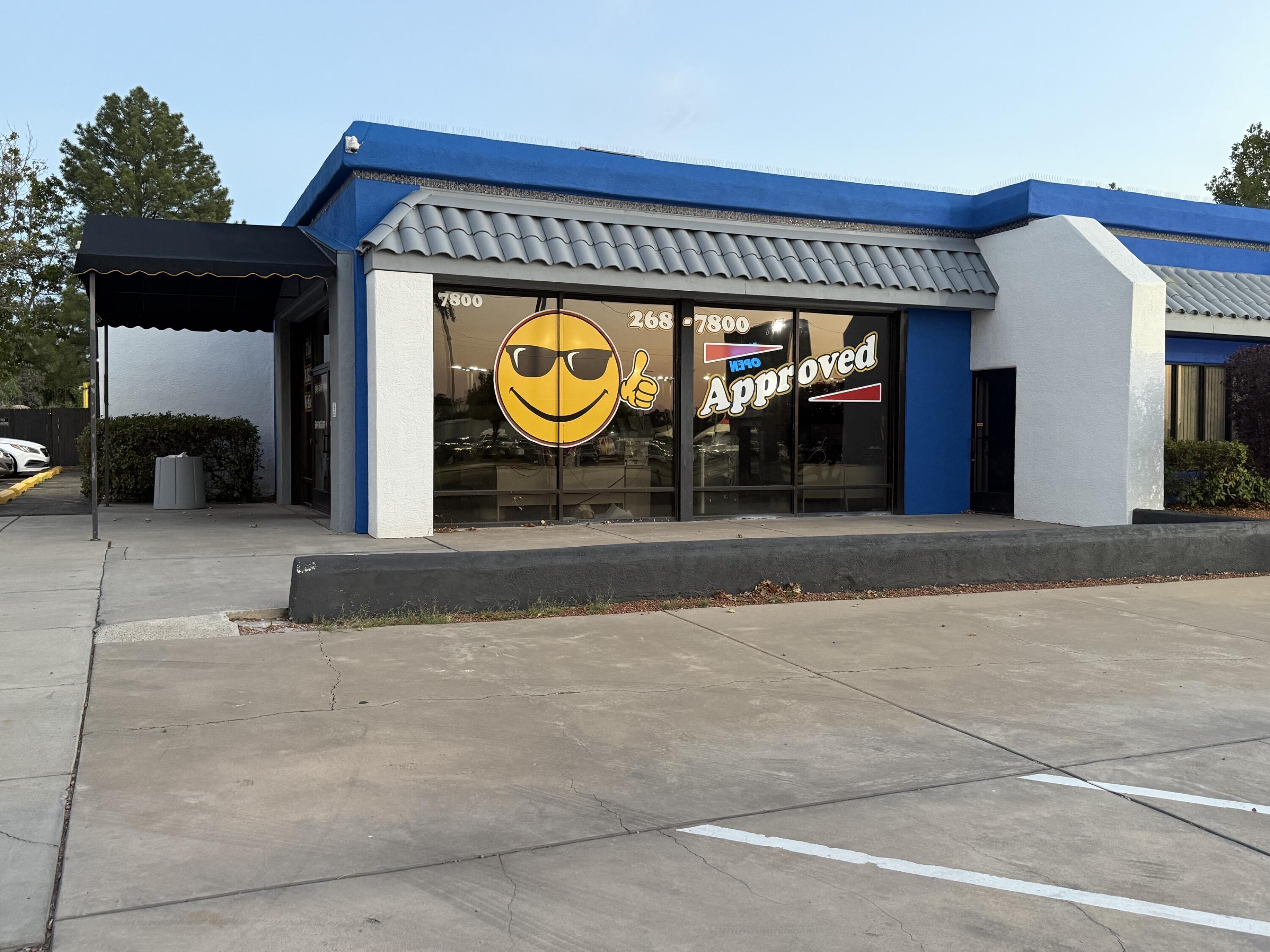 Photo 4 — 7800 Lomas Boulevard NE