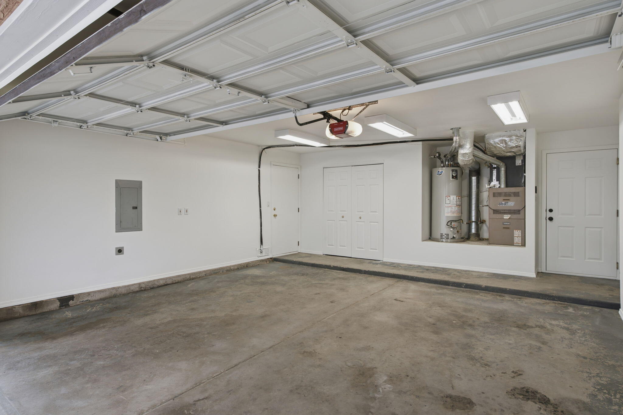 Photo 7 — 1405 Tigerwood Court NW
