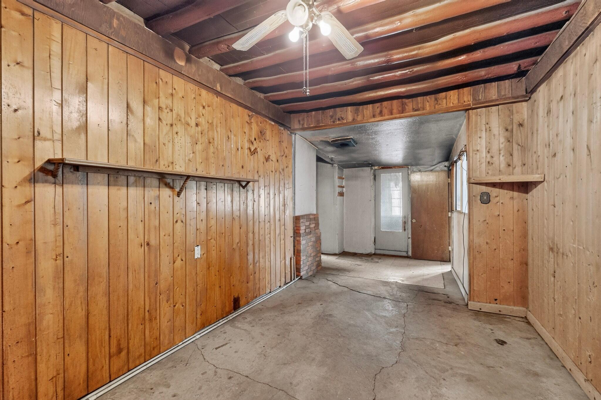 Photo 11 — 855 Delamar Avenue NW