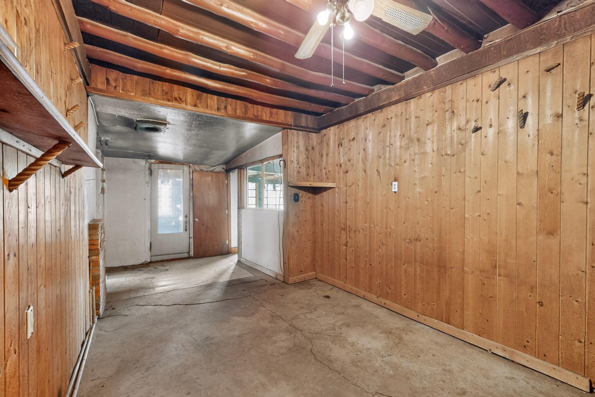 Photo 10 — 855 Delamar Avenue NW