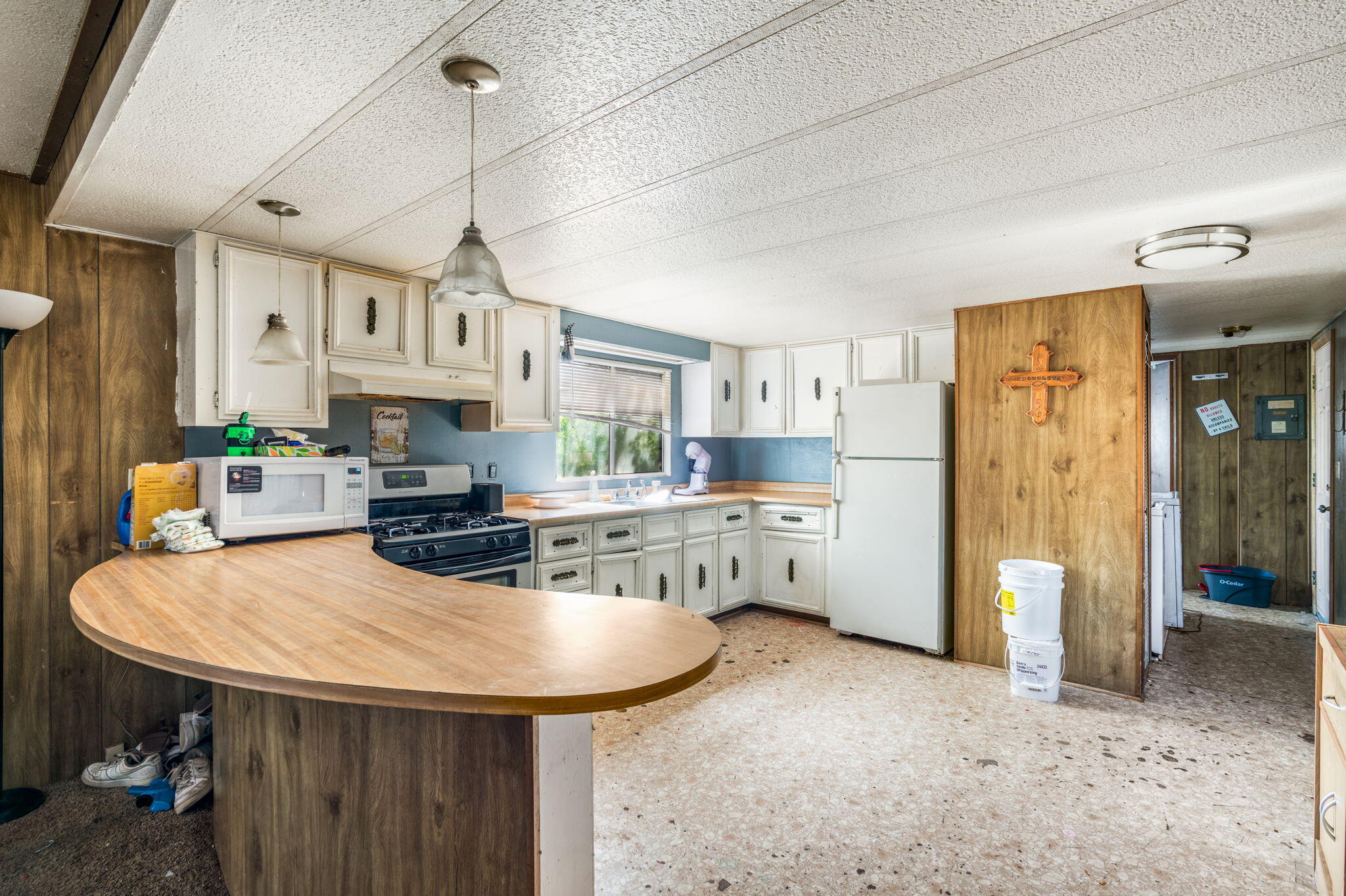 Photo 5 — 2706/2710 Granada Road SW