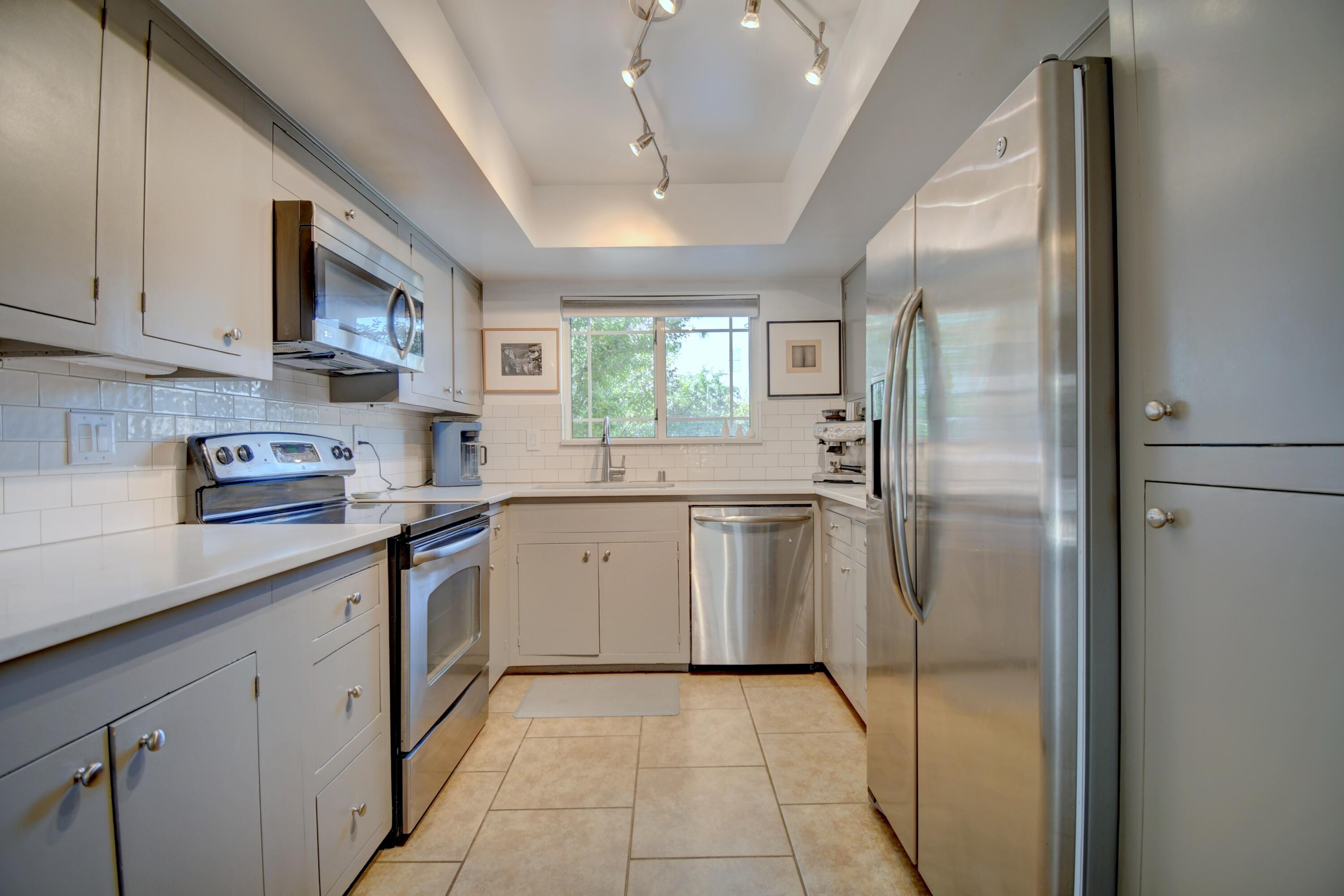 Photo 9 — 1311 Park Avenue SW