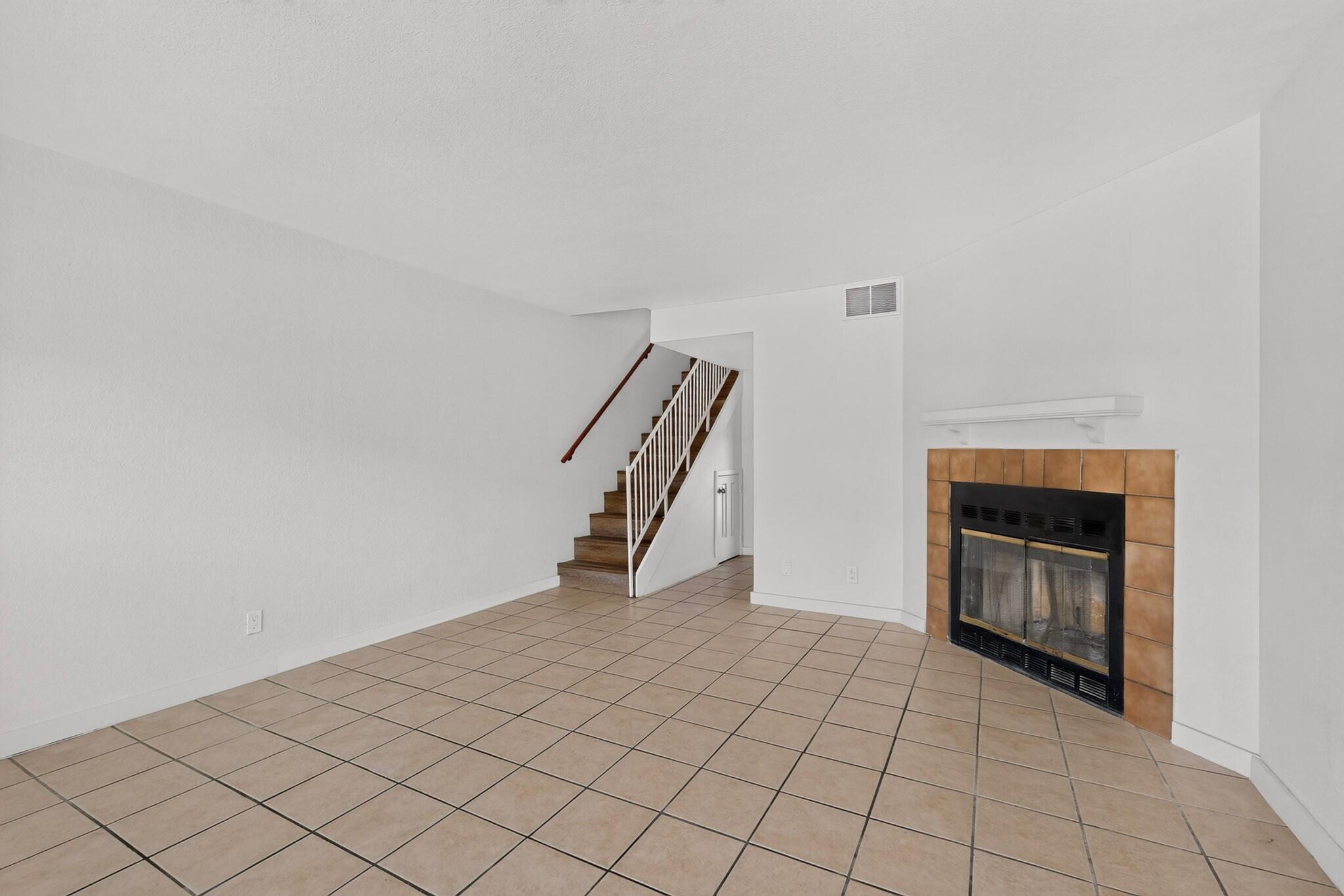 Photo 6 — 3301 Monroe Street NE UNIT P168