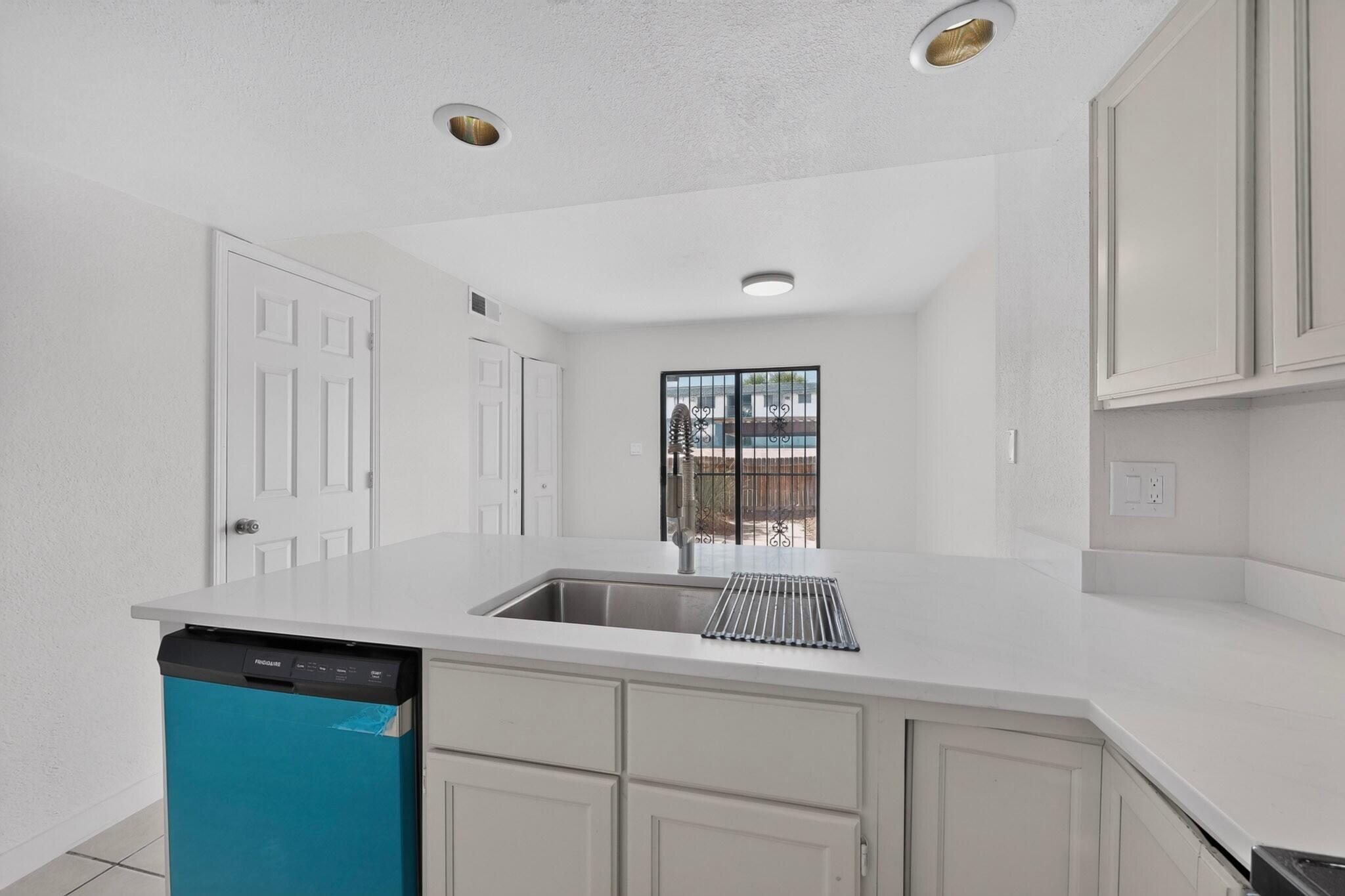 Photo 10 — 3301 Monroe Street NE UNIT P168