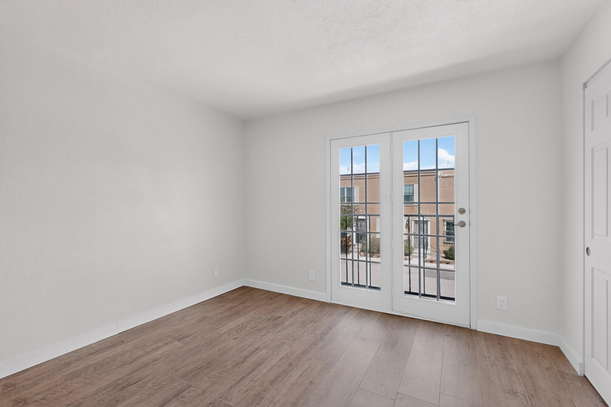 Photo 19 — 3301 Monroe Street NE UNIT P168