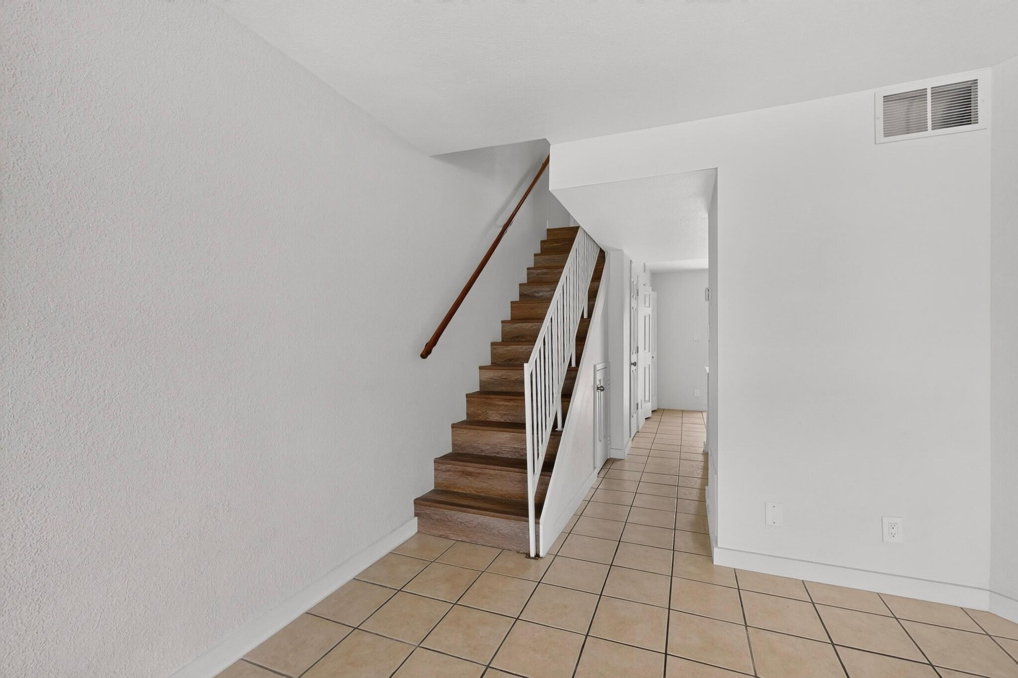 Photo 2 — 3301 Monroe Street NE UNIT P168