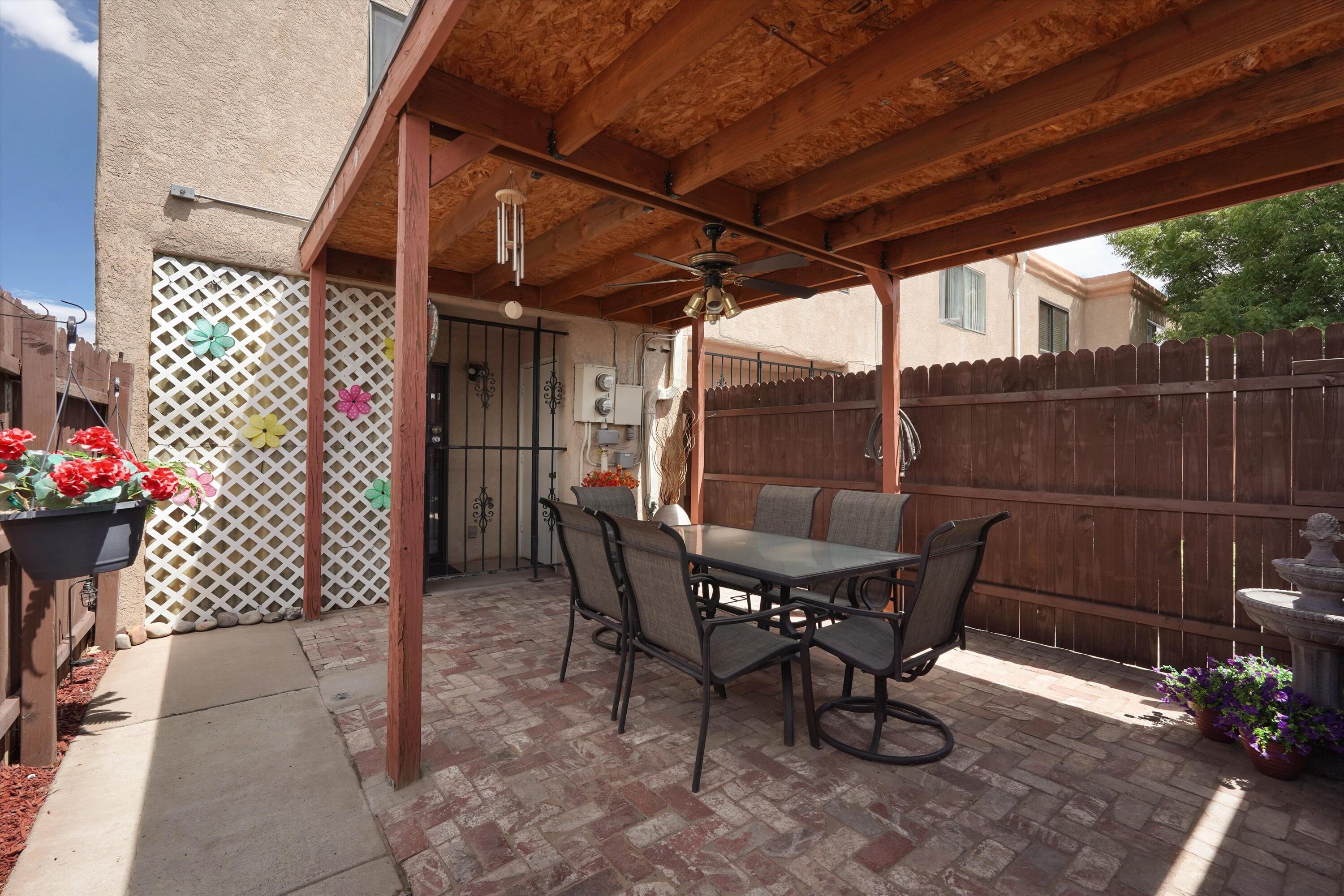 Photo 4 — 6041 Sequoia Road NW D14