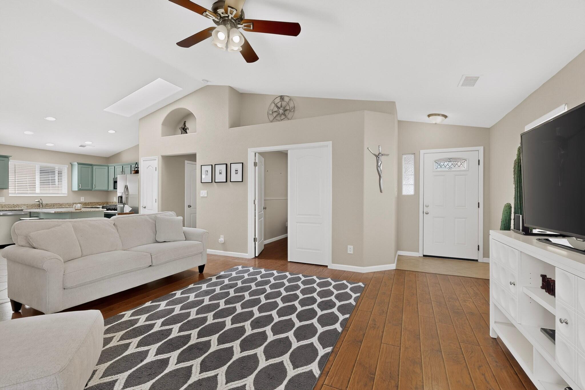 Photo 11 — 7139 Eagle Canyon Road NE