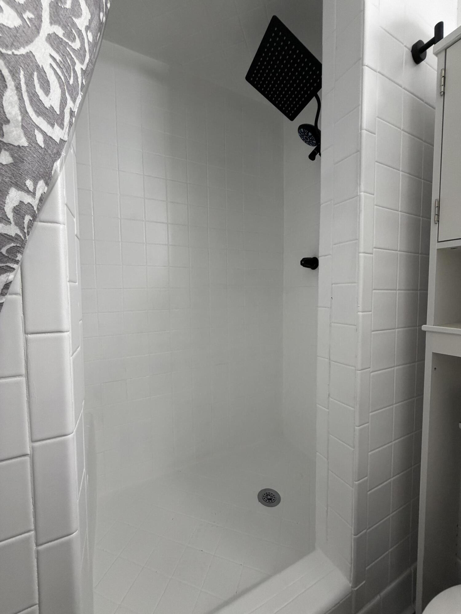 Photo 18 — 3213 Ortiz Drive NE