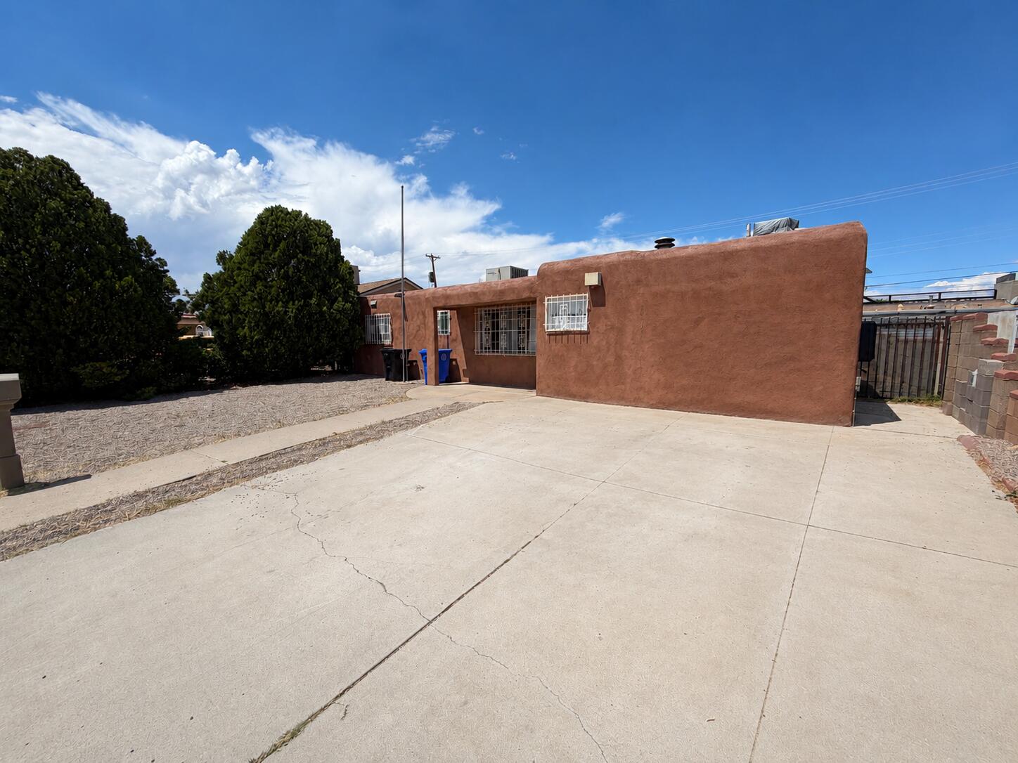 Photo 2 — 3213 Ortiz Drive NE