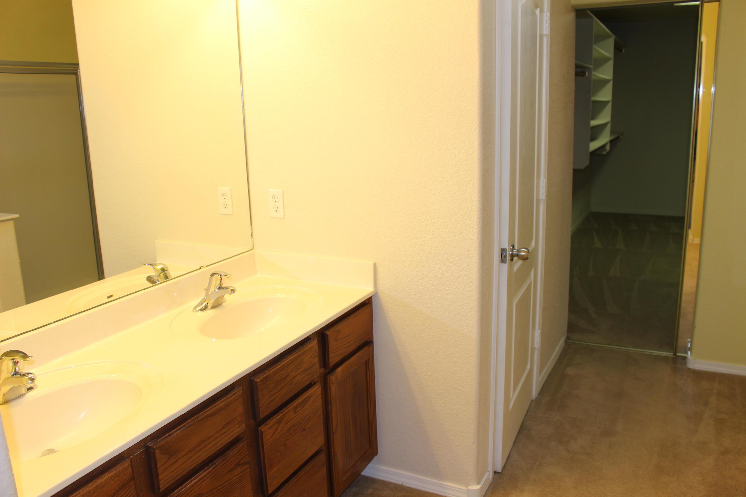 Photo 10 — 1829 Cortina Loop SE