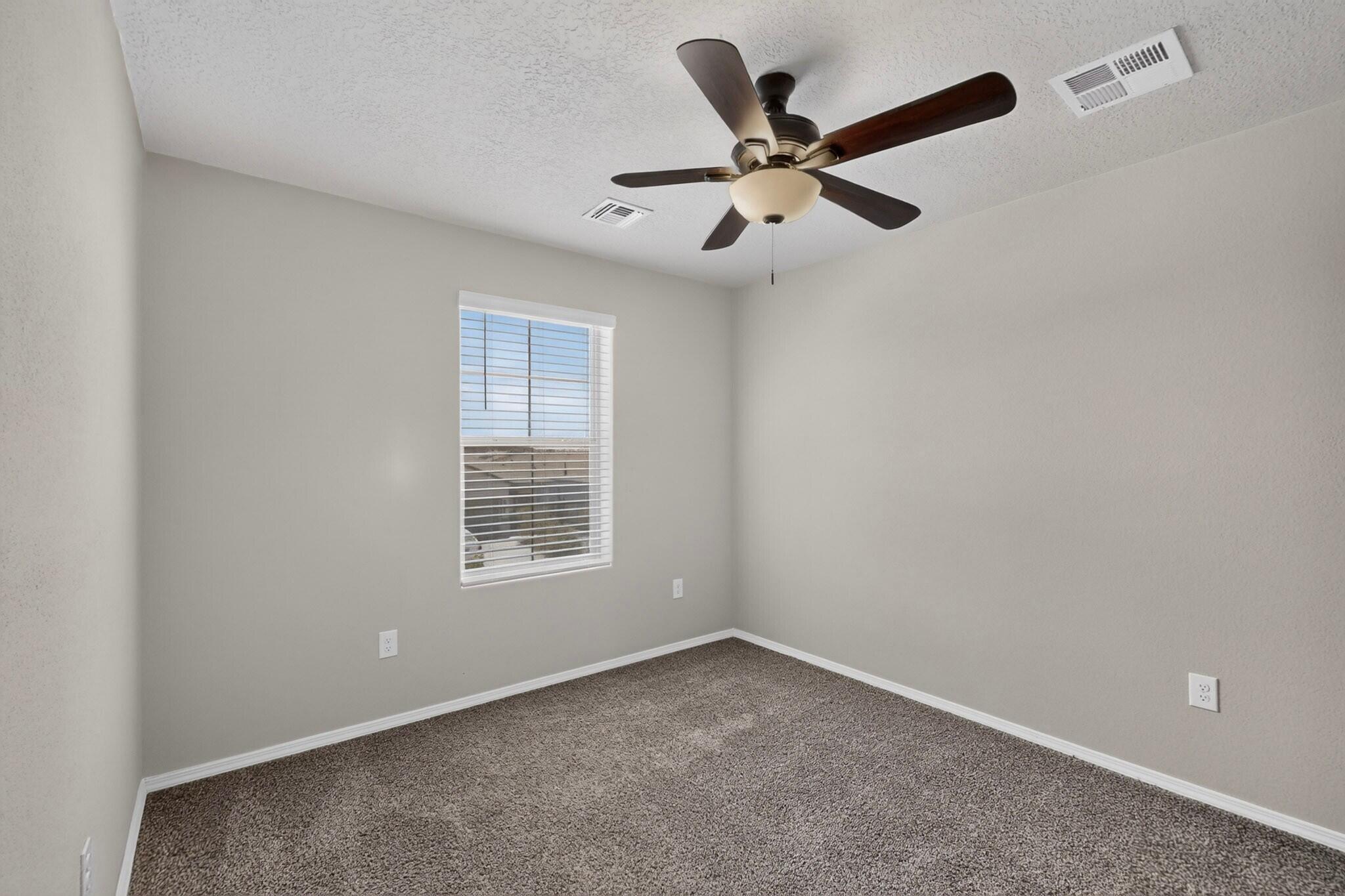 Photo 8 — 4847 Mount Salas Street NE